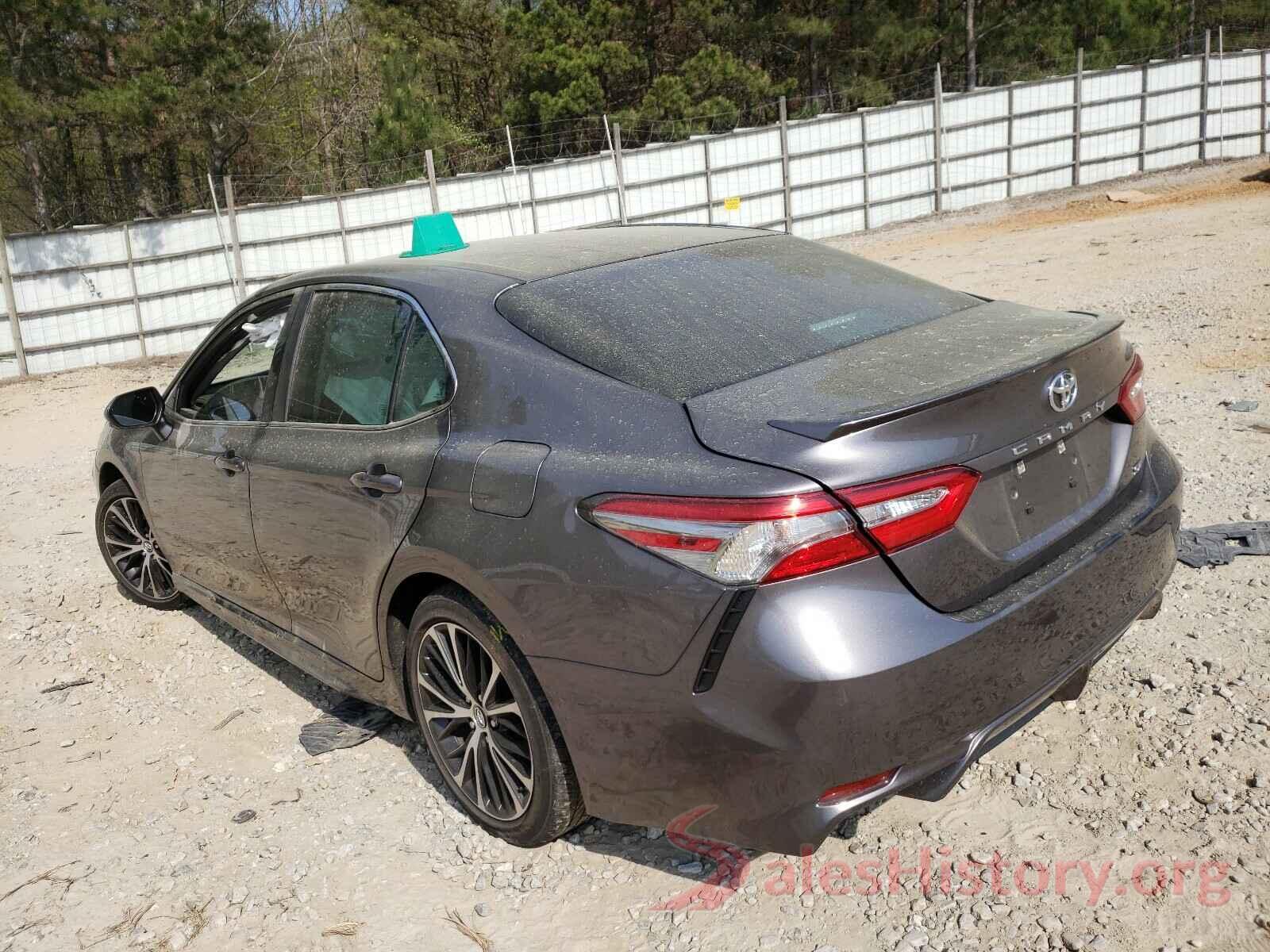 4T1B11HK2JU090789 2018 TOYOTA CAMRY