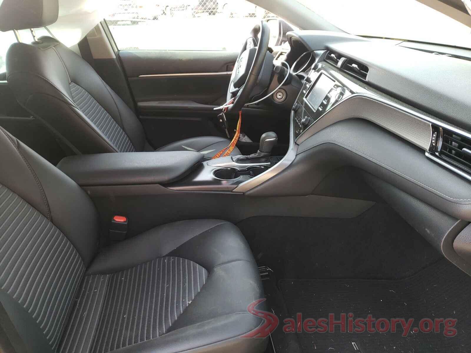 4T1B11HK2JU090789 2018 TOYOTA CAMRY