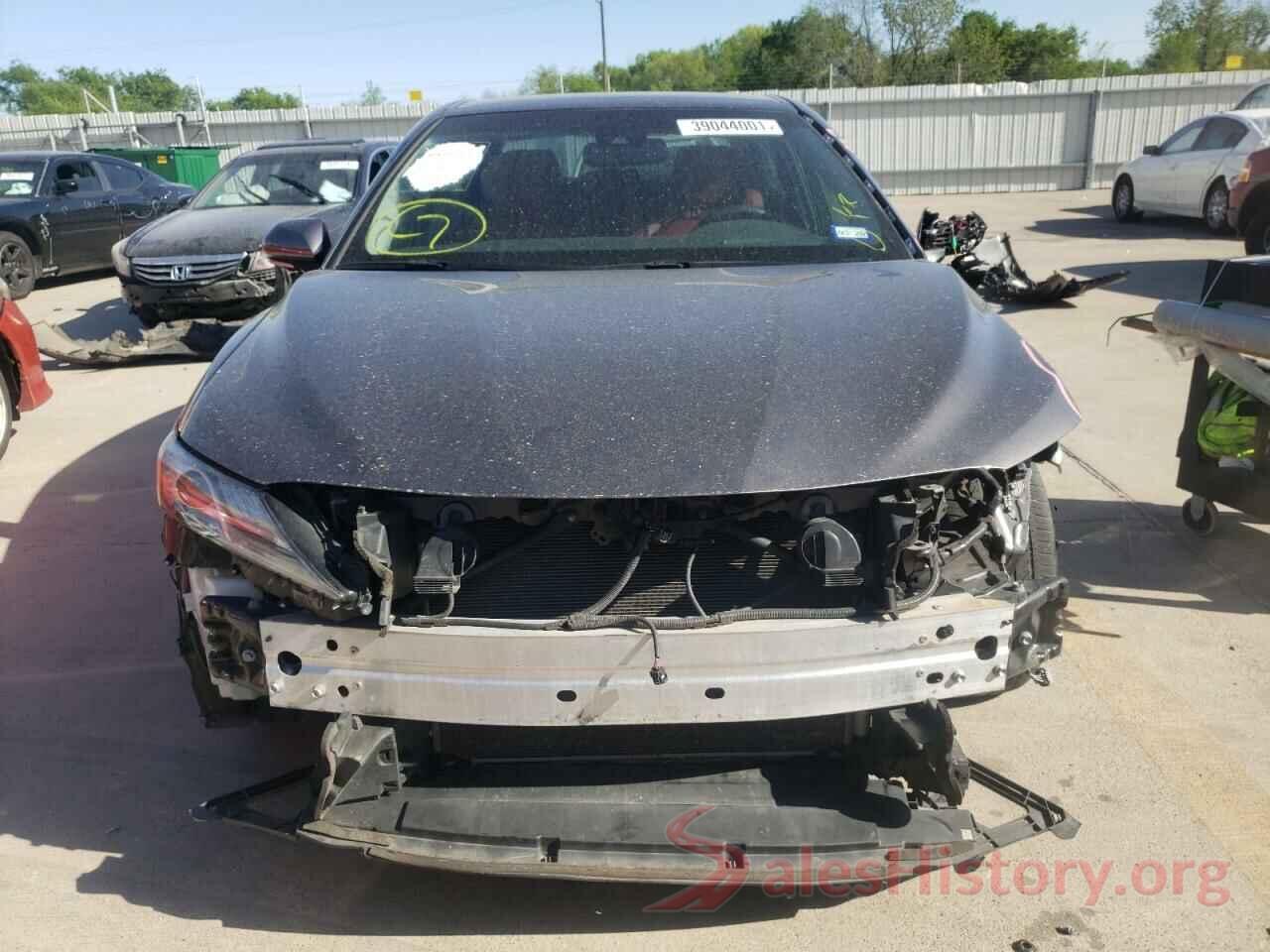 4T1B61HK1JU517445 2018 TOYOTA CAMRY