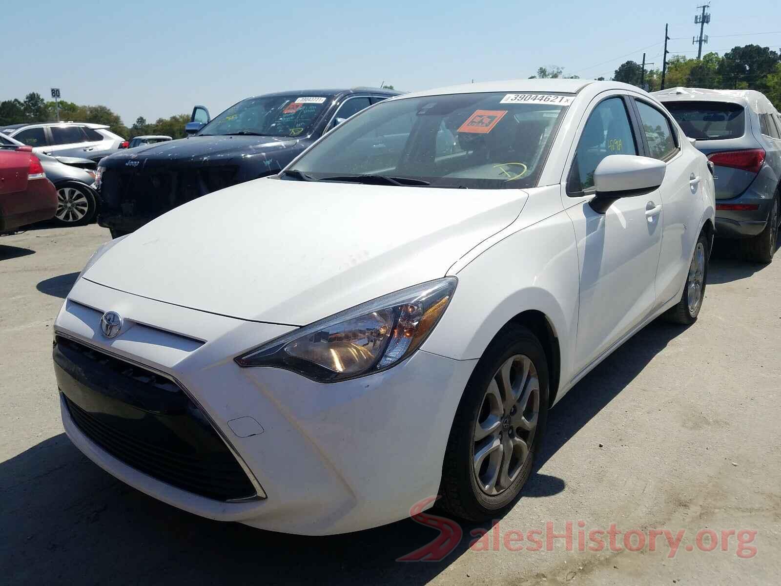 3MYDLBYV0HY149810 2017 TOYOTA YARIS