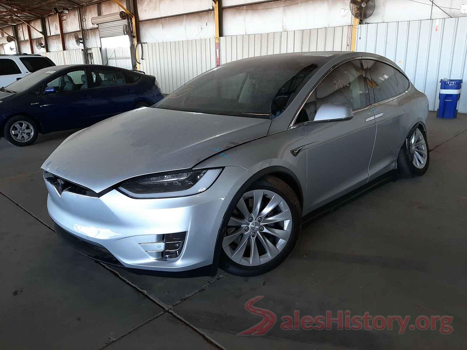 5YJXCDE29JF090467 2018 TESLA MODEL X