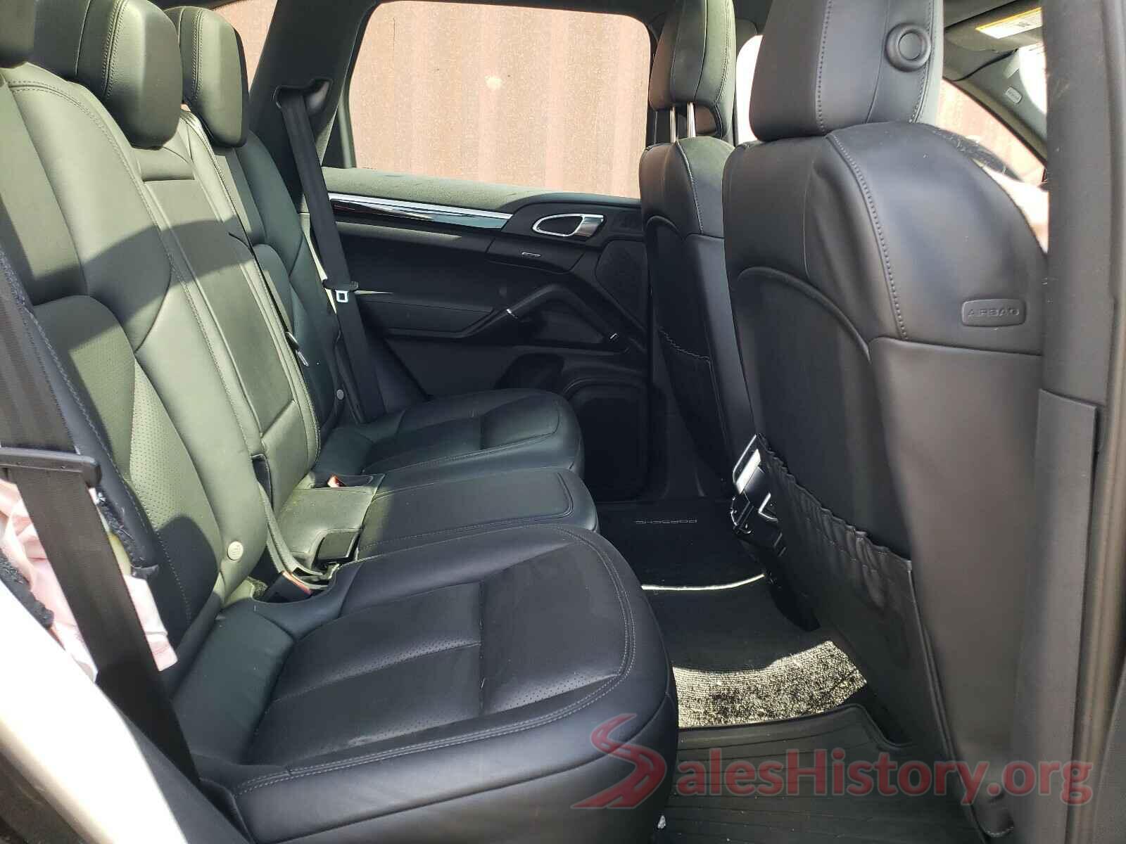 WP1AA2A22GKA10829 2016 PORSCHE CAYENNE