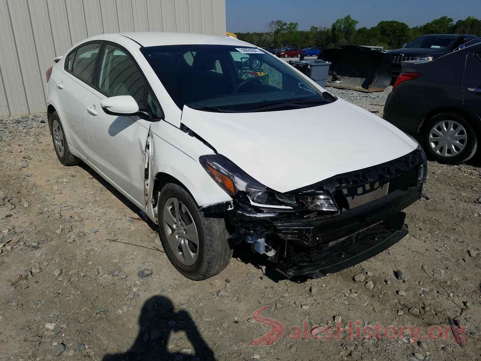 3KPFK4A77JE205718 2018 KIA FORTE