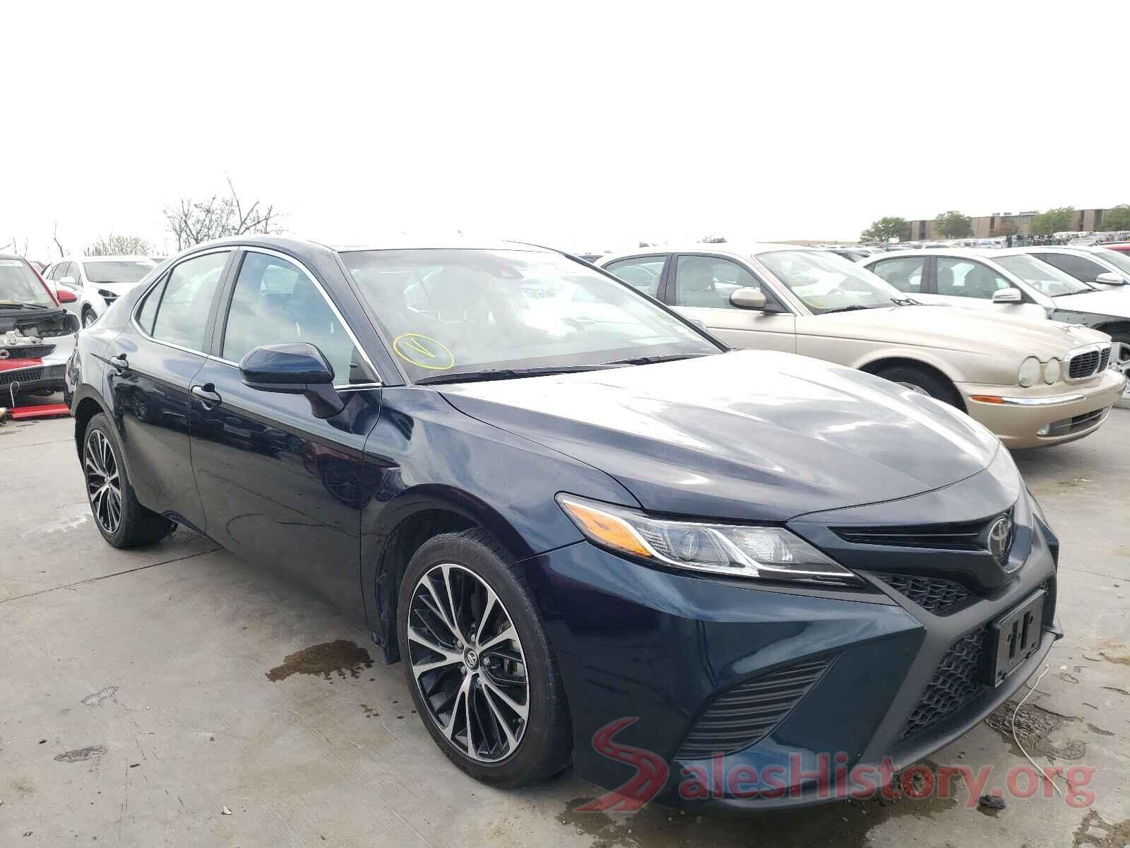 4T1B11HKXJU603481 2018 TOYOTA CAMRY