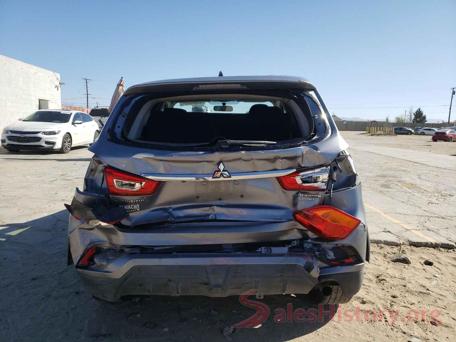 JA4AP3AU5JZ017659 2018 MITSUBISHI OUTLANDER