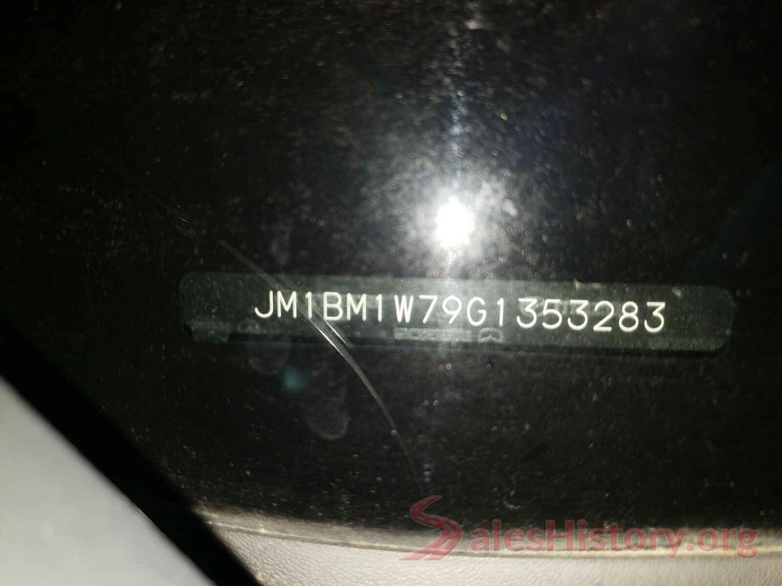 JM1BM1W79G1353283 2016 MAZDA 3