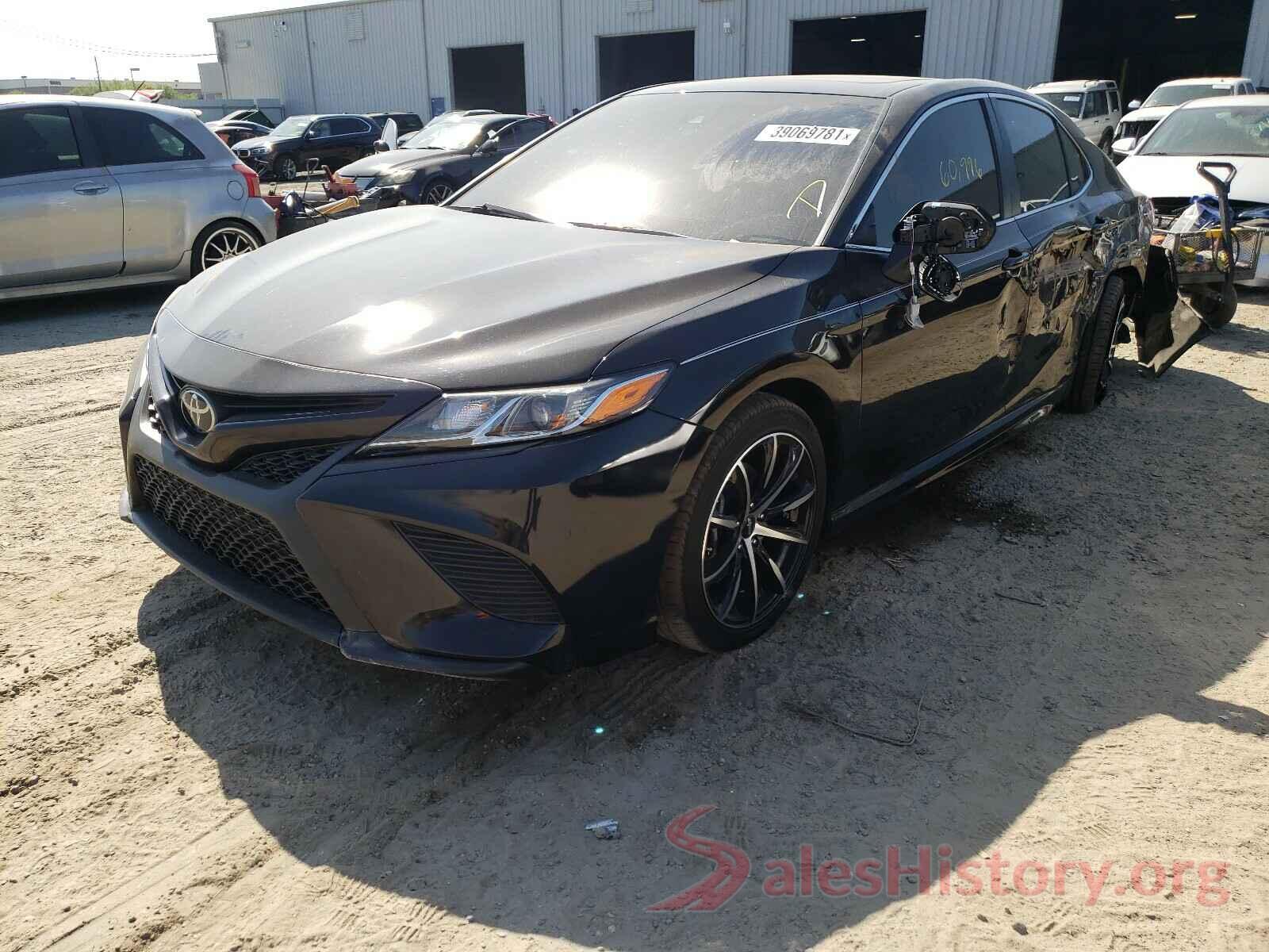 4T1B11HK0JU644802 2018 TOYOTA CAMRY