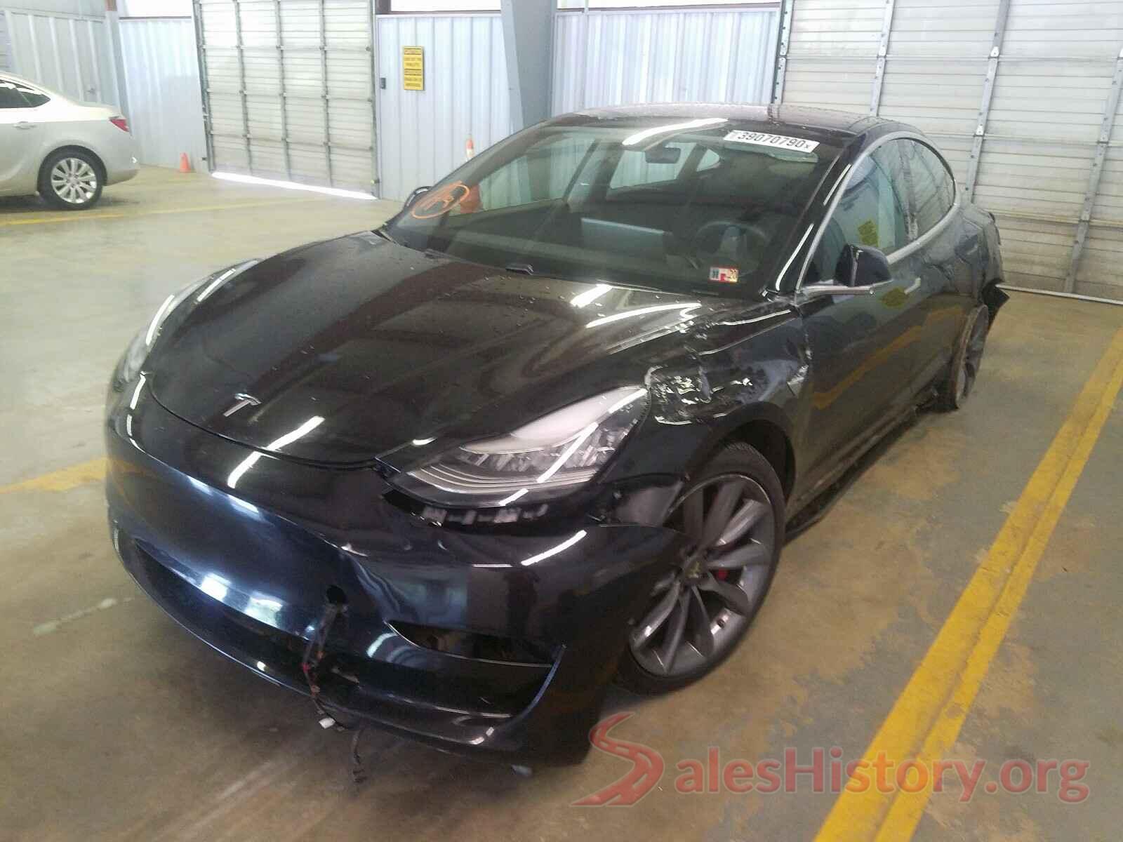 5YJ3E1EB6JF082642 2018 TESLA MODEL 3