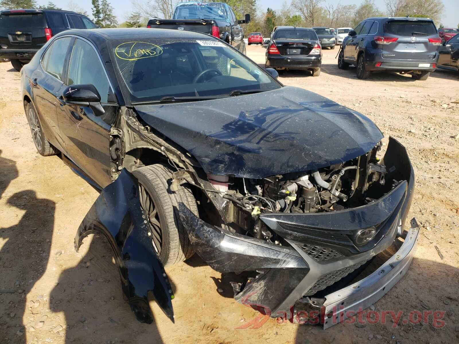 4T1B11HK3JU626780 2018 TOYOTA CAMRY