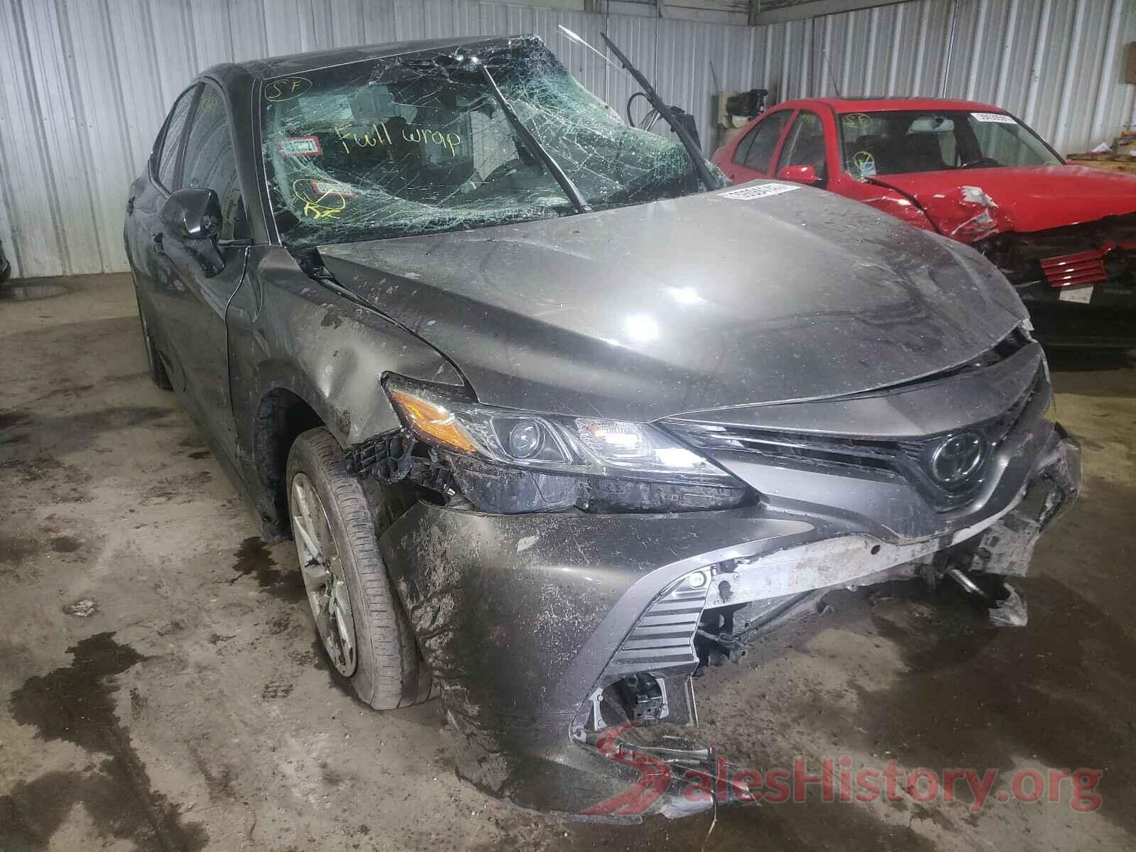 4T1B11HKXJU015063 2018 TOYOTA CAMRY