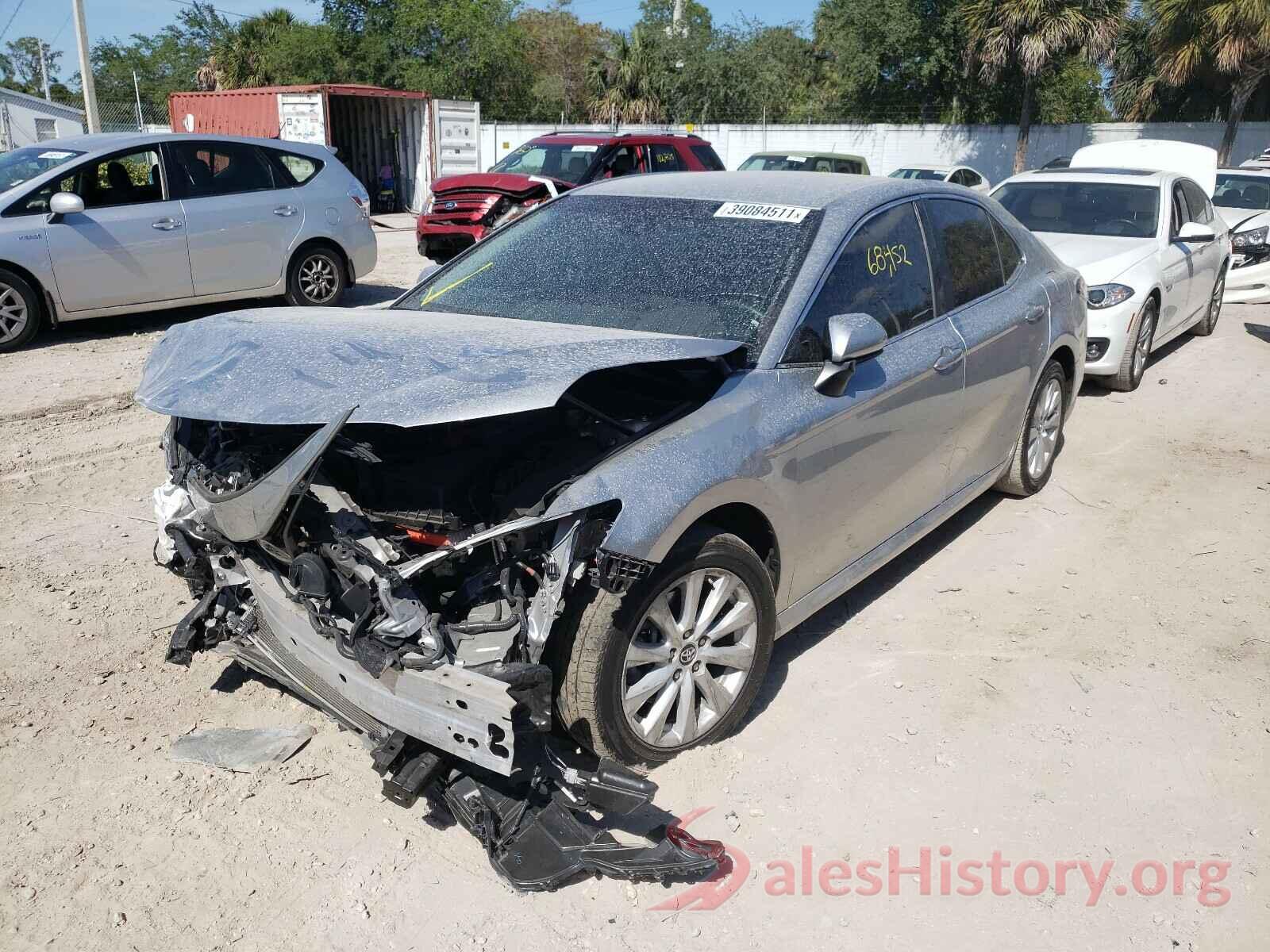 4T1B11HK3JU119779 2018 TOYOTA CAMRY