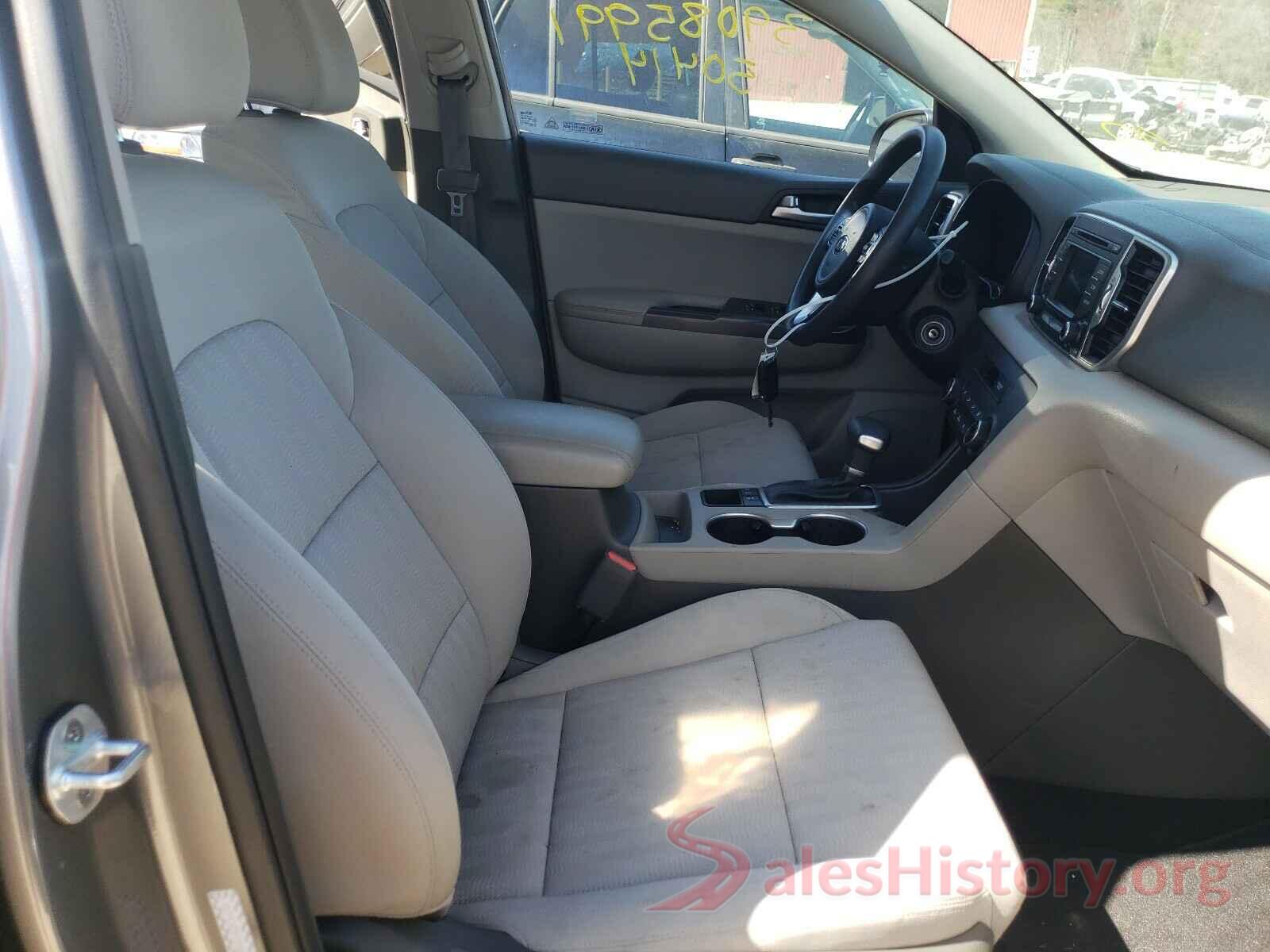 KNDPMCAC1H7040877 2017 KIA SPORTAGE