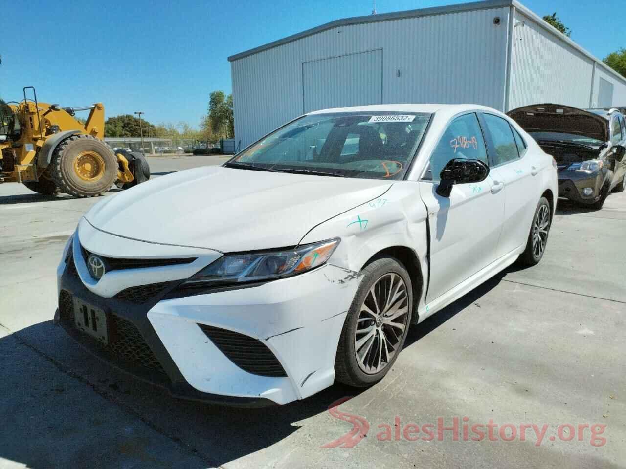 4T1B11HK9KU773588 2019 TOYOTA CAMRY