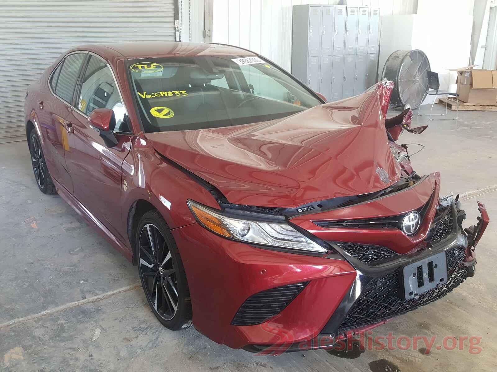 4T1B61HK2JU614833 2018 TOYOTA CAMRY