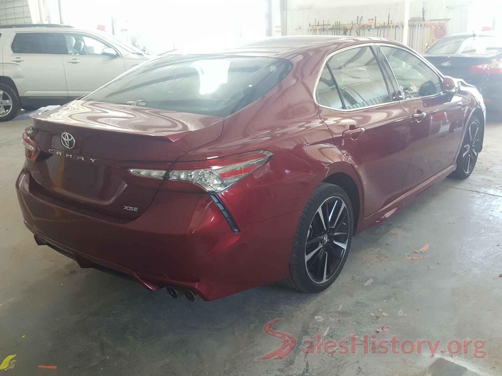 4T1B61HK2JU614833 2018 TOYOTA CAMRY