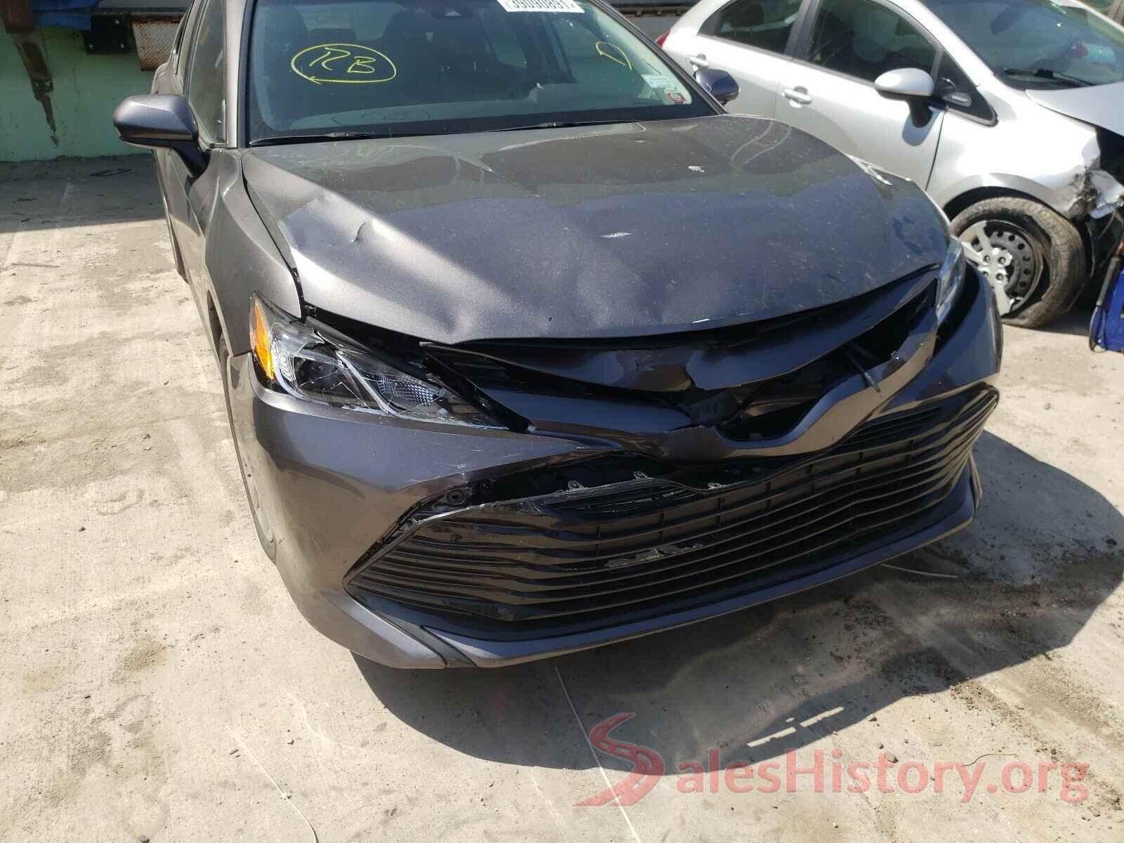 4T1B11HK6JU081500 2018 TOYOTA CAMRY