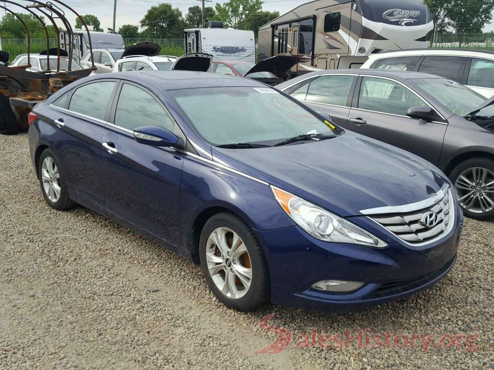 5NPEC4AC2BH027610 2011 HYUNDAI SONATA