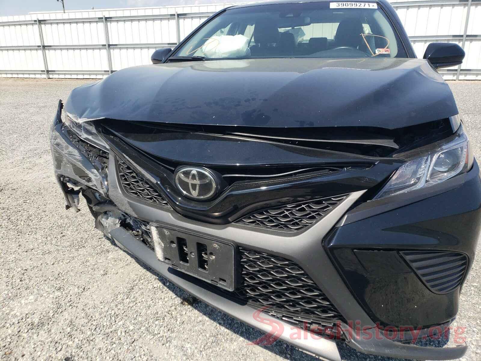 JTNB11HK9J3024956 2018 TOYOTA CAMRY