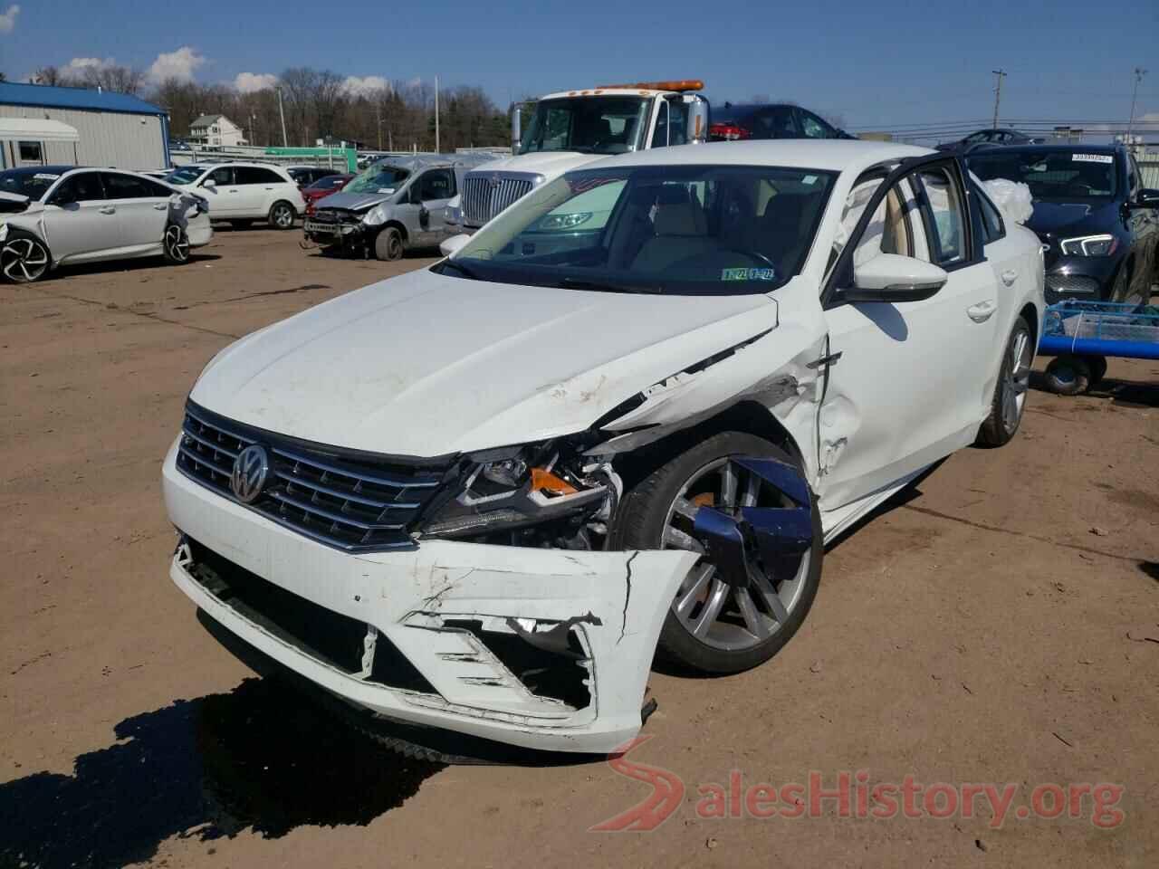 1VWAA7A33JC025734 2018 VOLKSWAGEN PASSAT