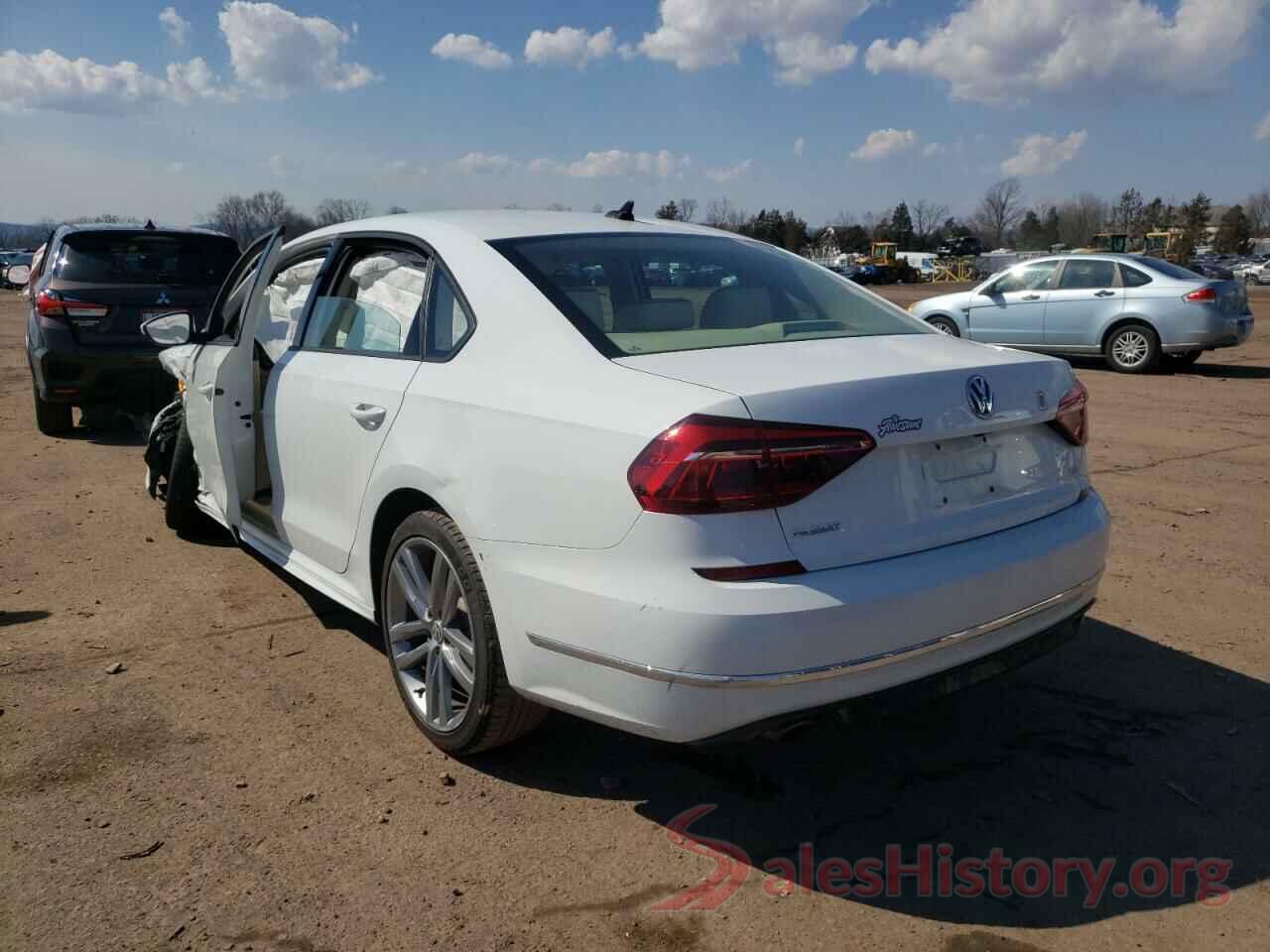 1VWAA7A33JC025734 2018 VOLKSWAGEN PASSAT