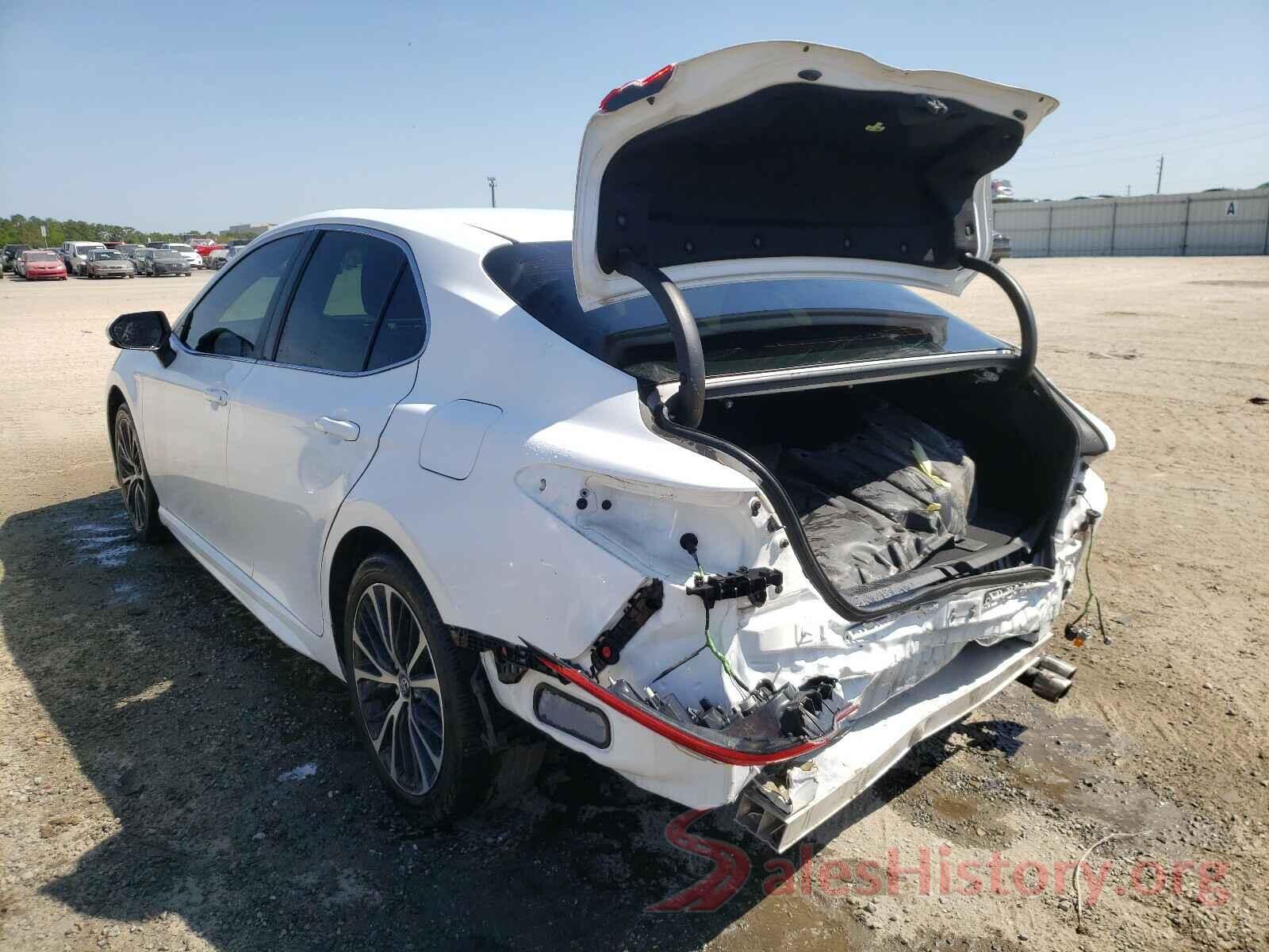 4T1B11HK2KU169686 2019 TOYOTA CAMRY