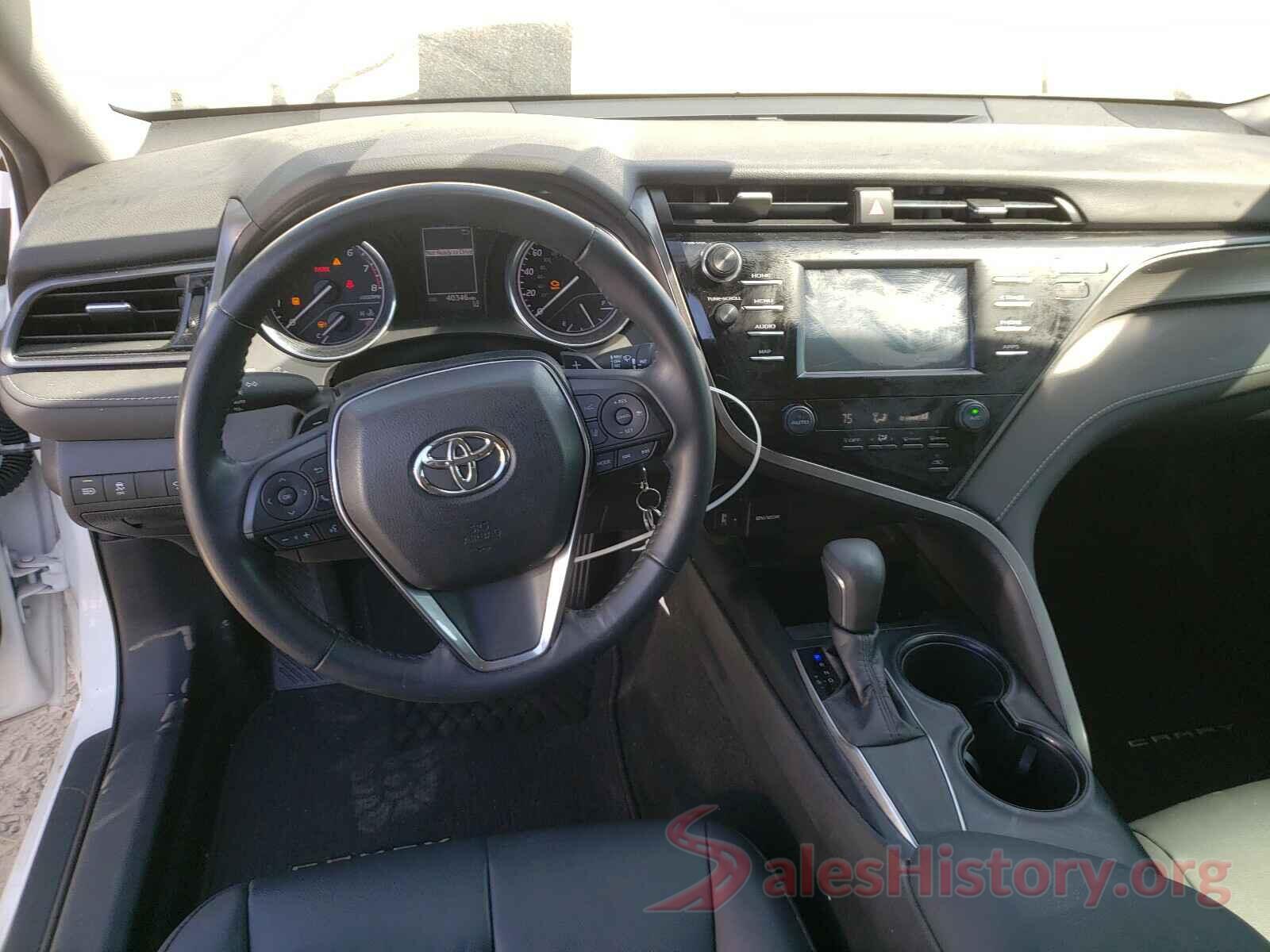 4T1B11HK2KU169686 2019 TOYOTA CAMRY