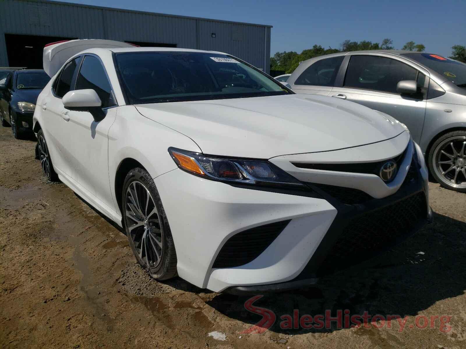 4T1B11HK2KU169686 2019 TOYOTA CAMRY