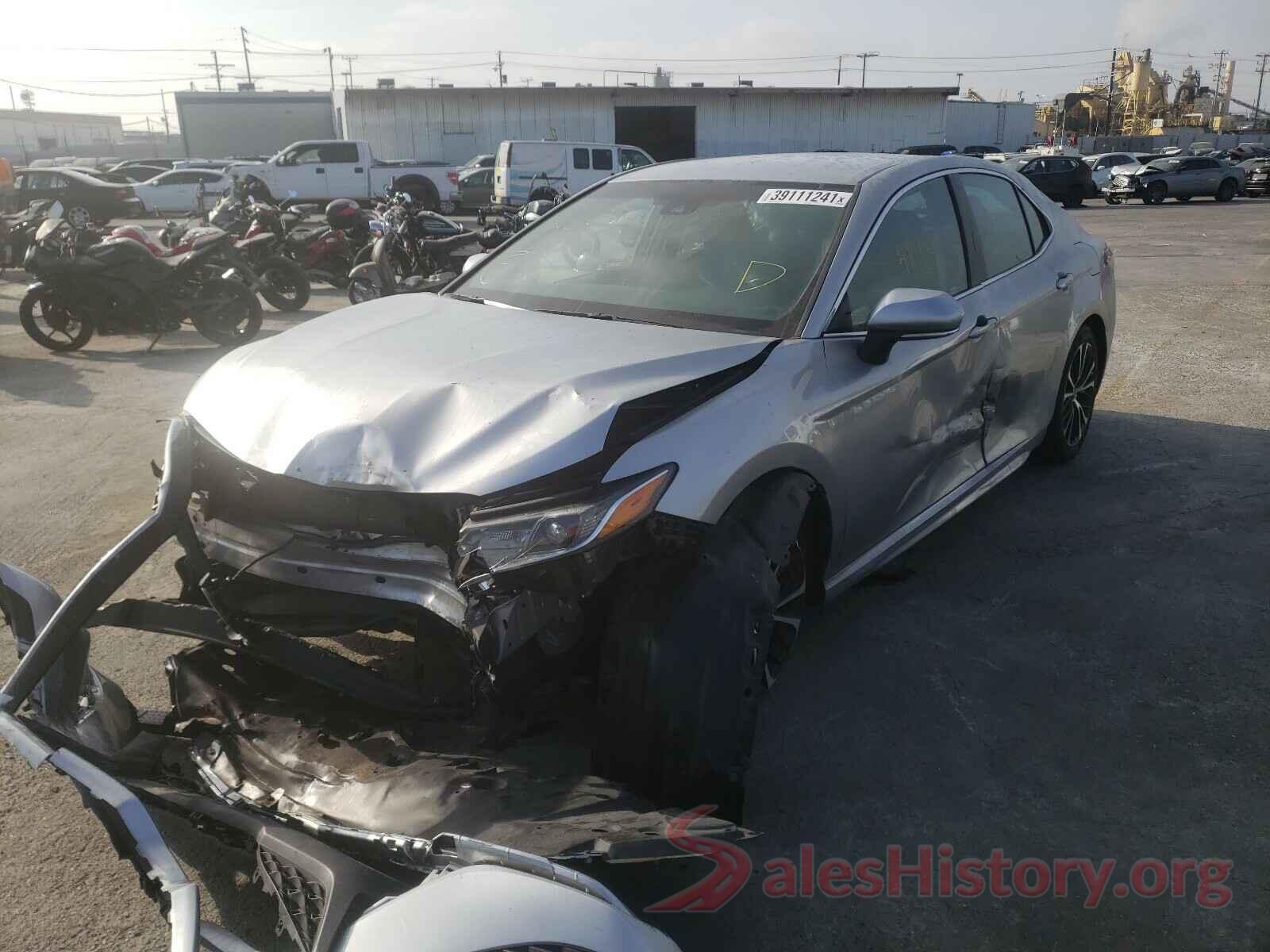 4T1B11HK2JU624955 2018 TOYOTA CAMRY