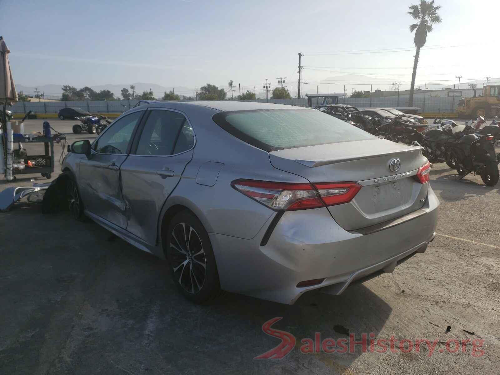 4T1B11HK2JU624955 2018 TOYOTA CAMRY