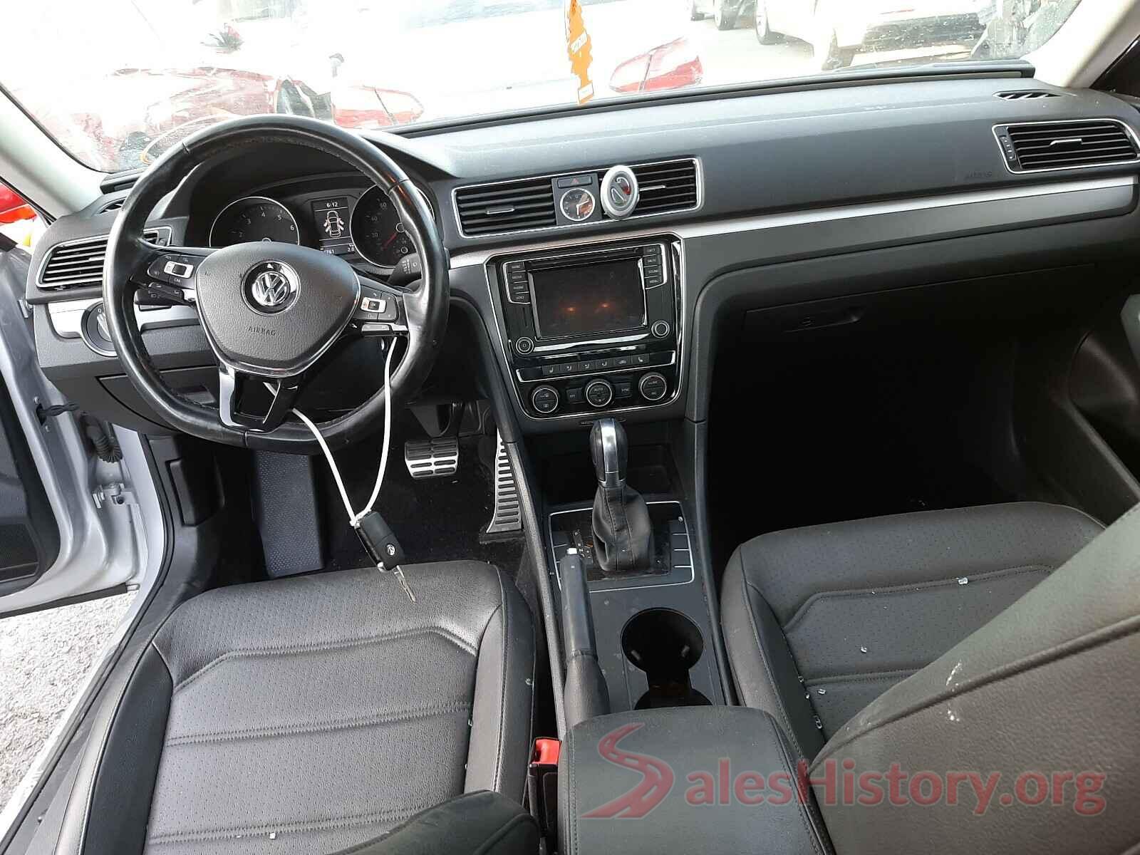 1VWDT7A38HC077684 2017 VOLKSWAGEN PASSAT