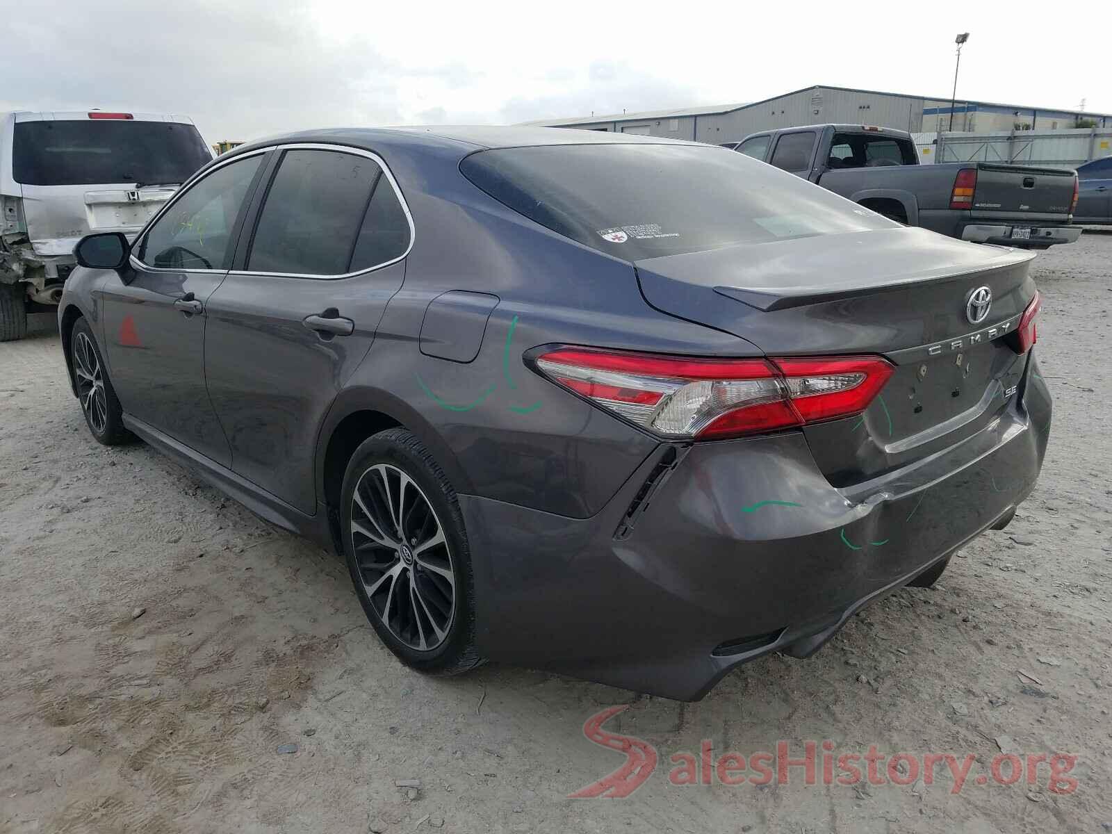 4T1B11HK4JU155805 2018 TOYOTA CAMRY