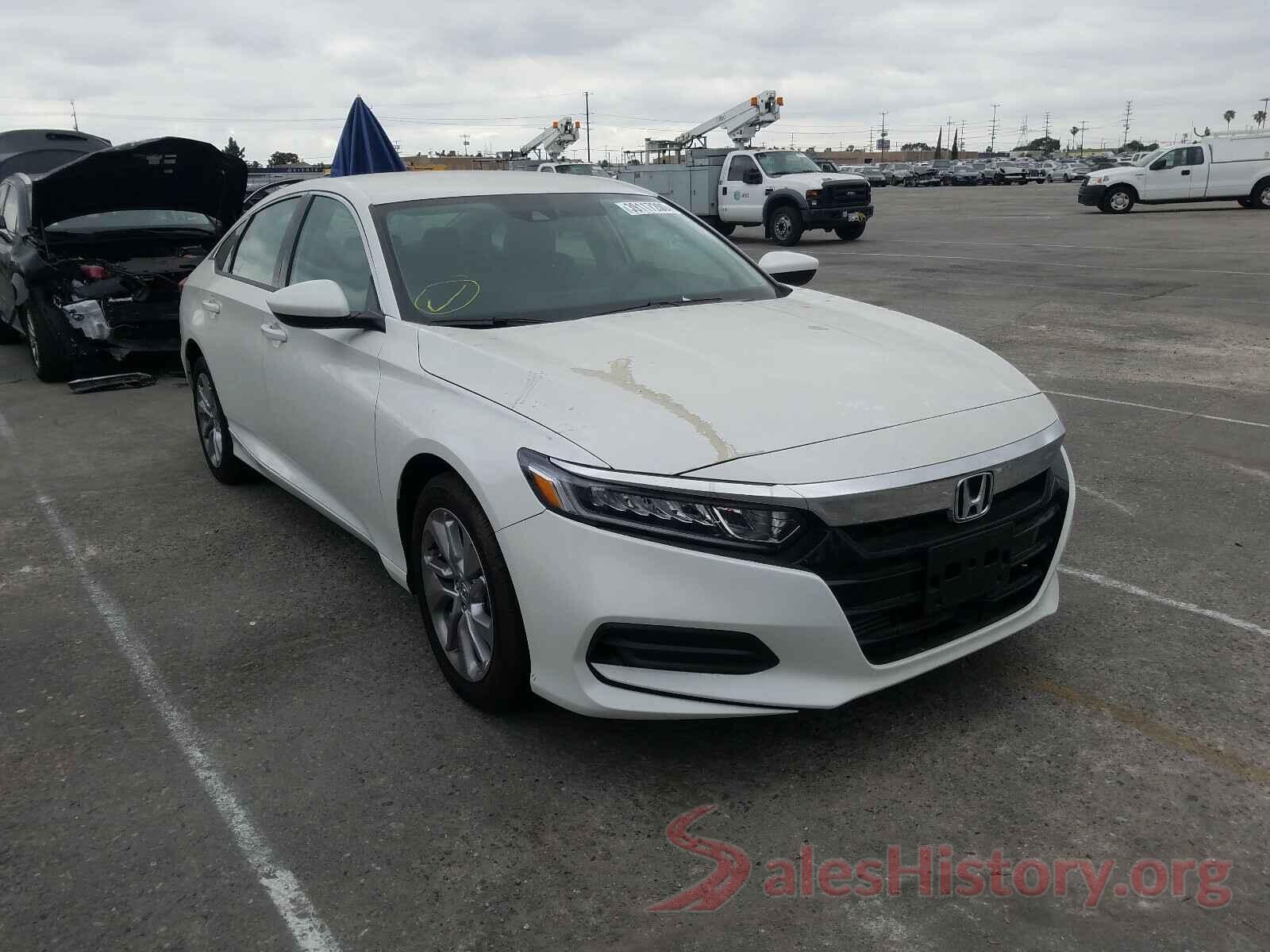 1HGCV1F12KA111216 2019 HONDA ACCORD