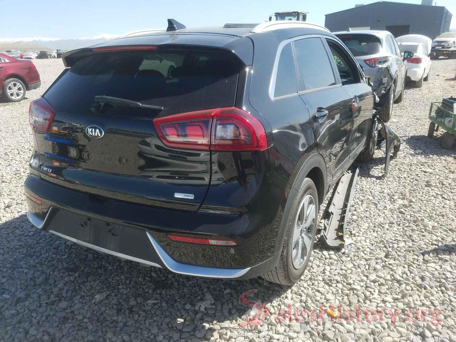 KNDCC3LC5K5238234 2019 KIA NIRO