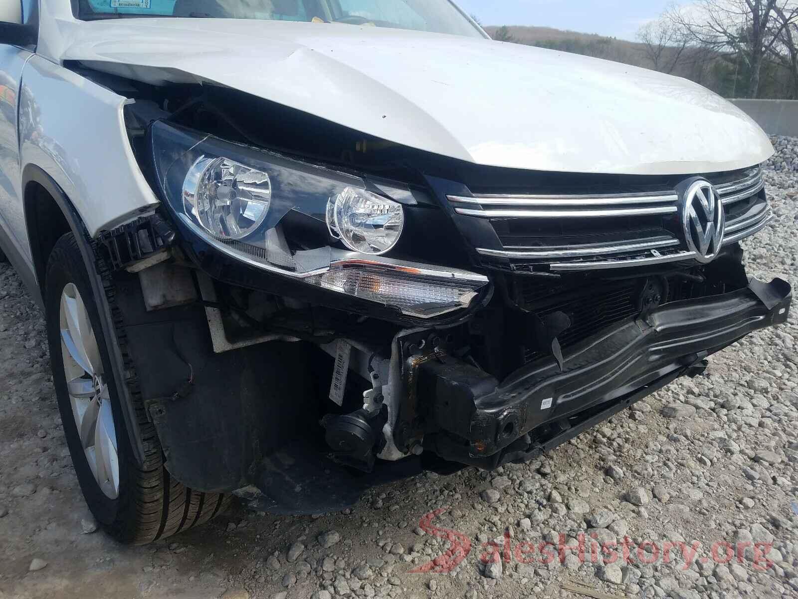 WVGSV7AX5HK025356 2017 VOLKSWAGEN TIGUAN