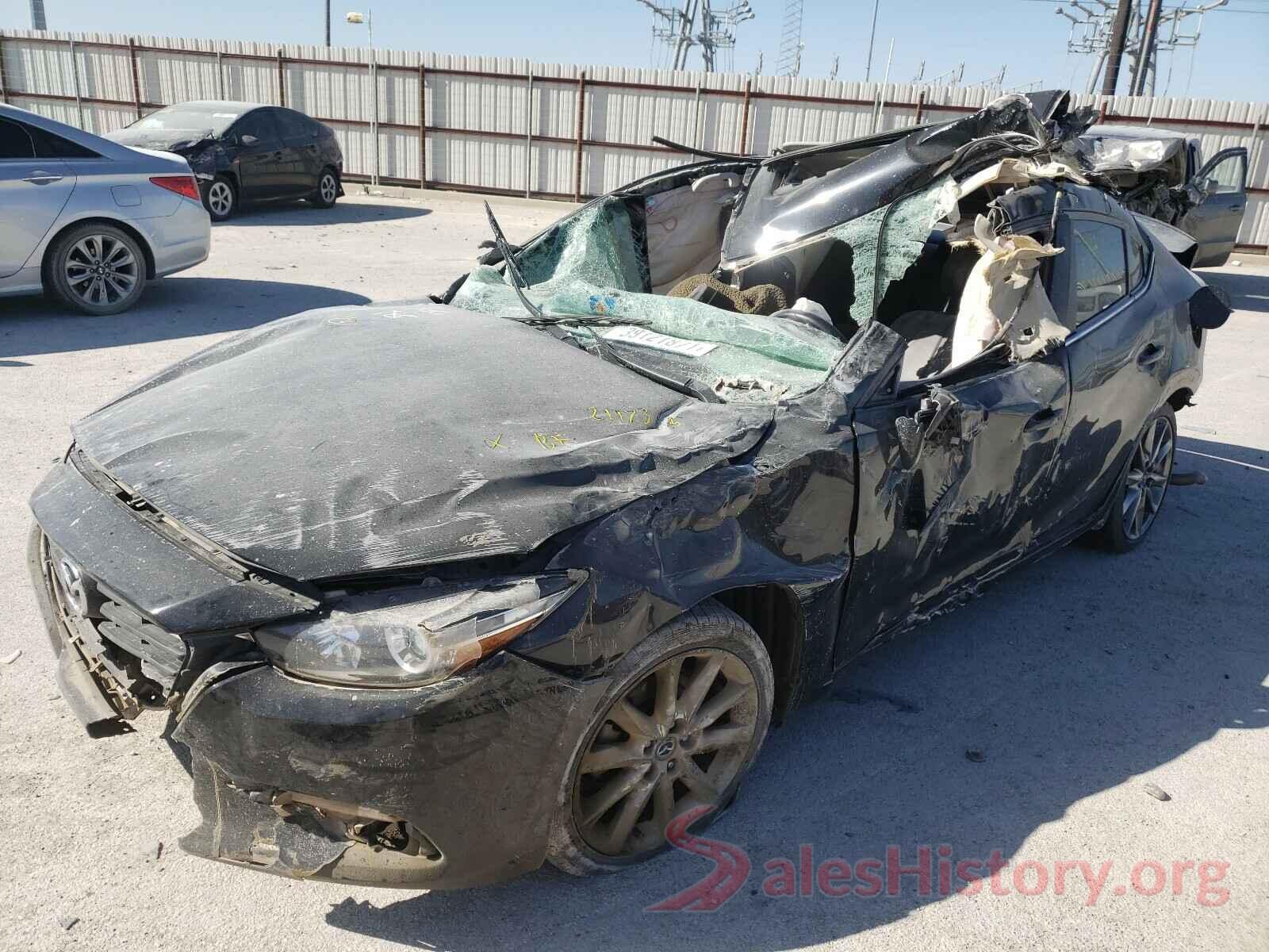 3MZBN1V36JM211735 2018 MAZDA 3