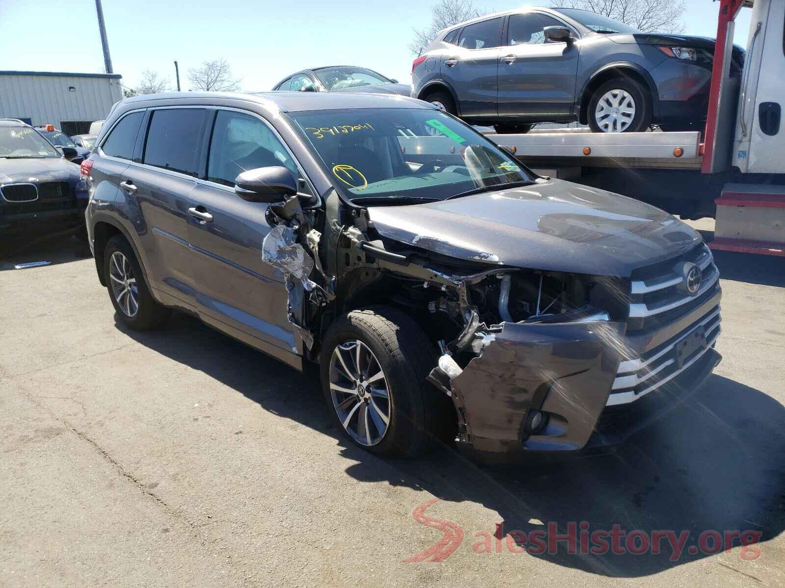 5TDJZRFHXJS820998 2018 TOYOTA HIGHLANDER