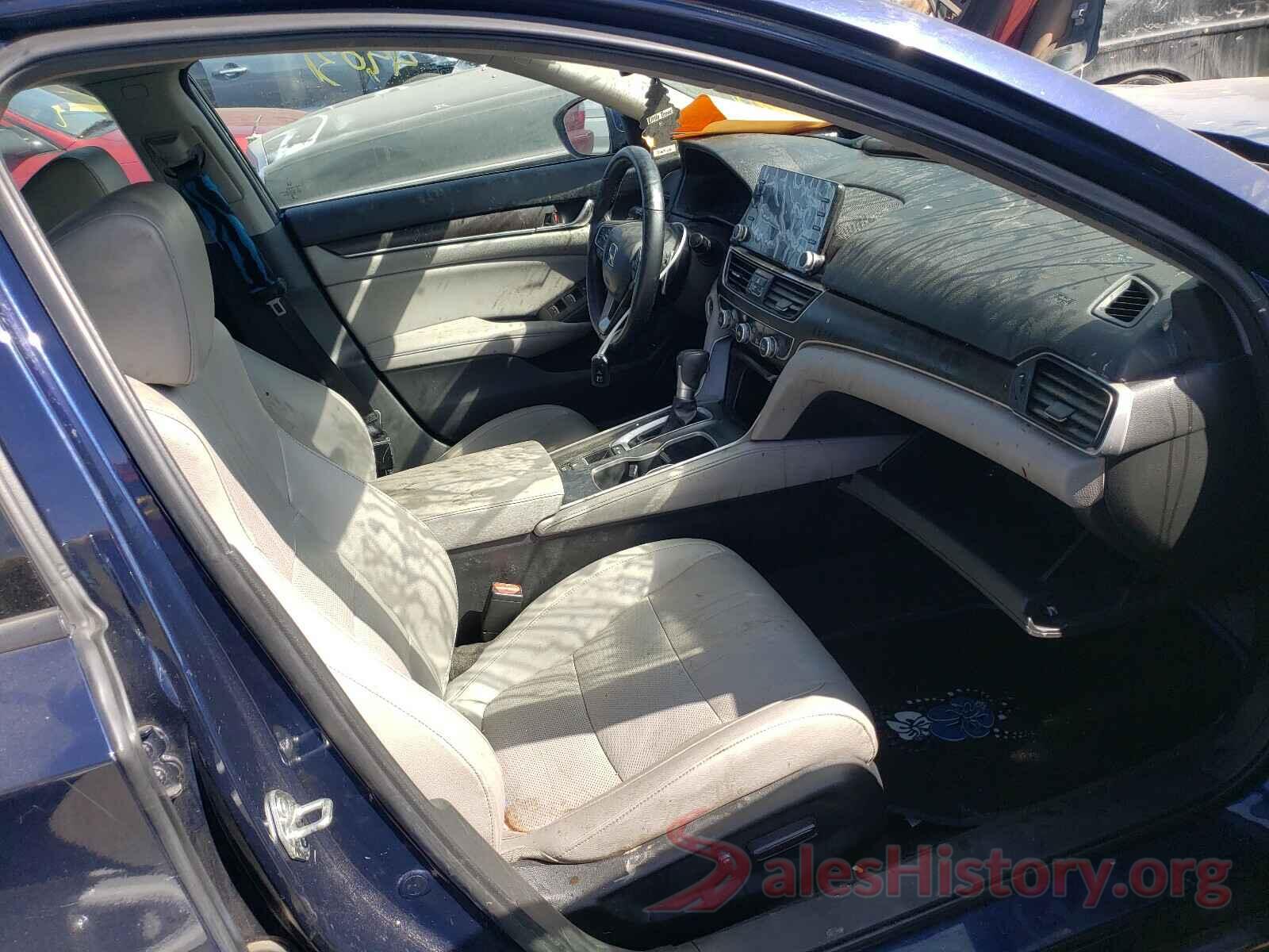 1HGCV1F99JA153645 2018 HONDA ACCORD