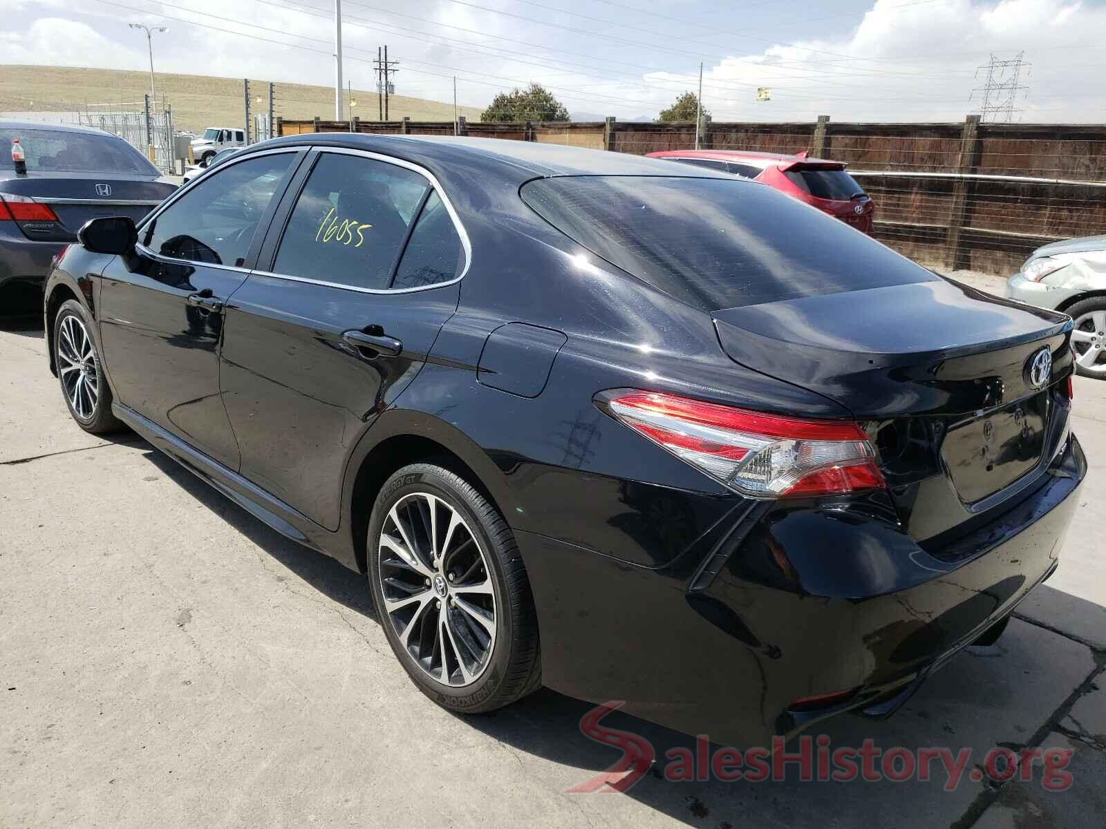 4T1B11HK7JU626071 2018 TOYOTA CAMRY