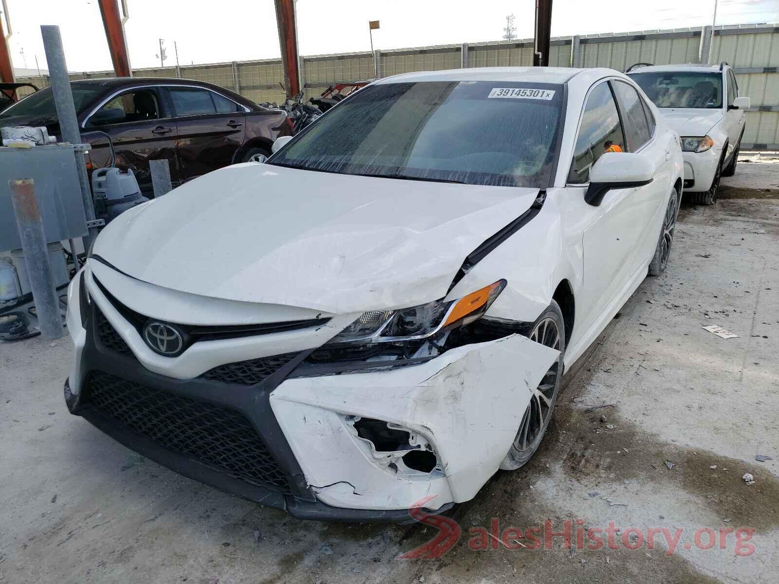 4T1B11HK4JU575953 2018 TOYOTA CAMRY