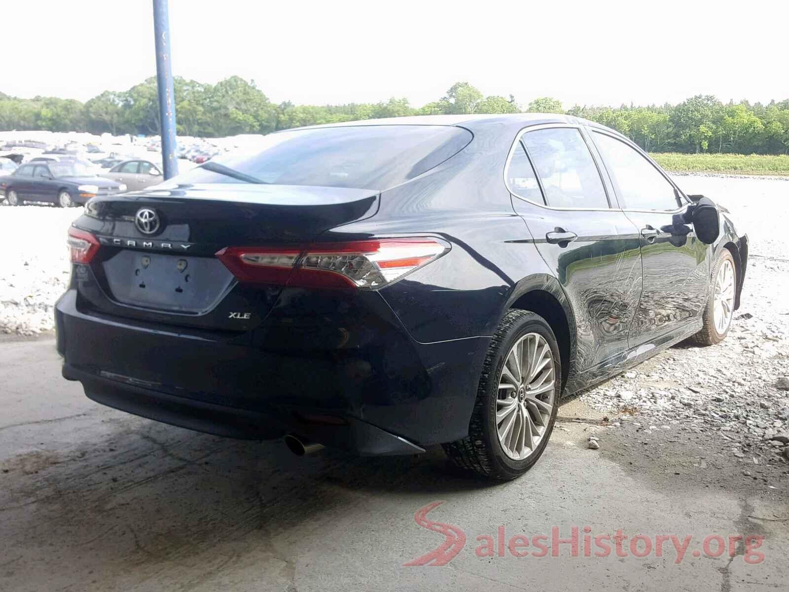 4T1B11HK8JU140854 2018 TOYOTA CAMRY