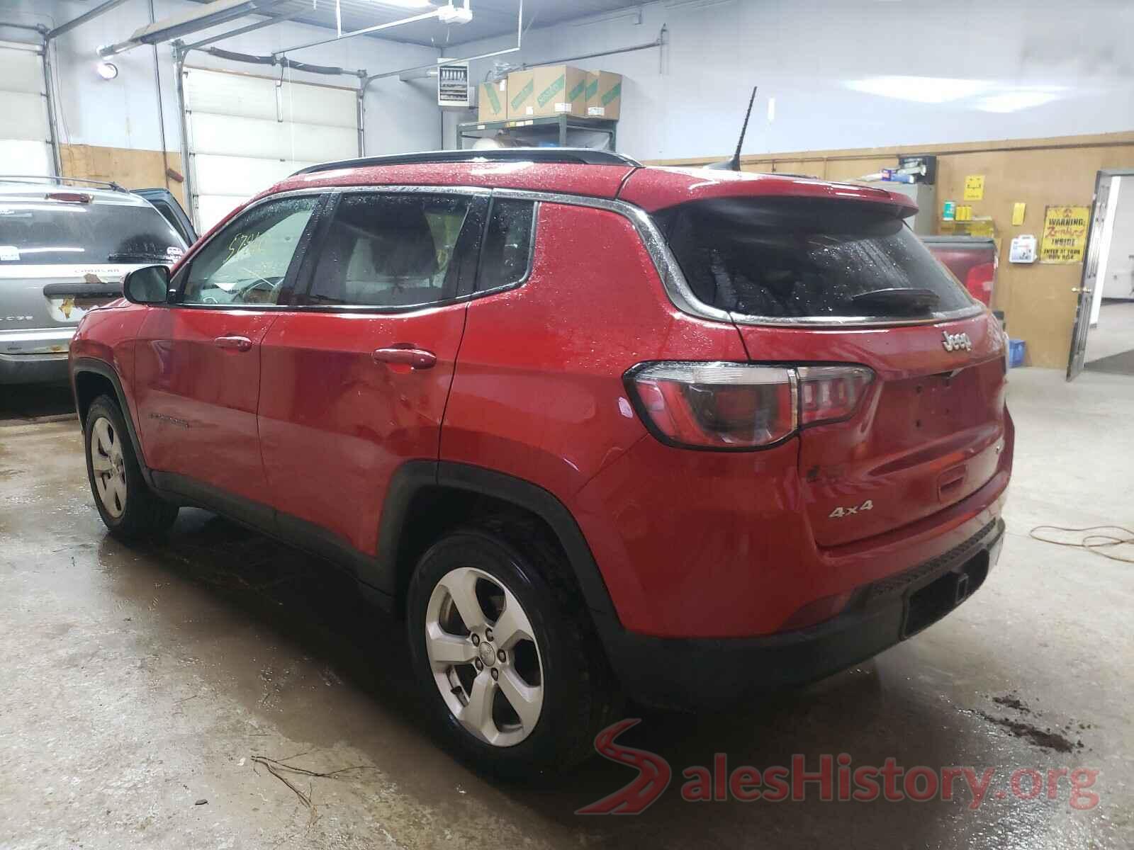 3C4NJDBB8JT455725 2018 JEEP COMPASS