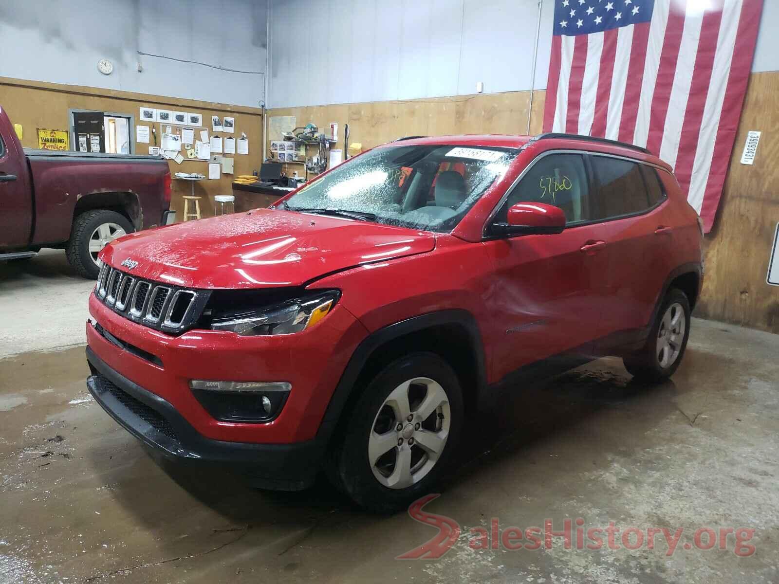 3C4NJDBB8JT455725 2018 JEEP COMPASS