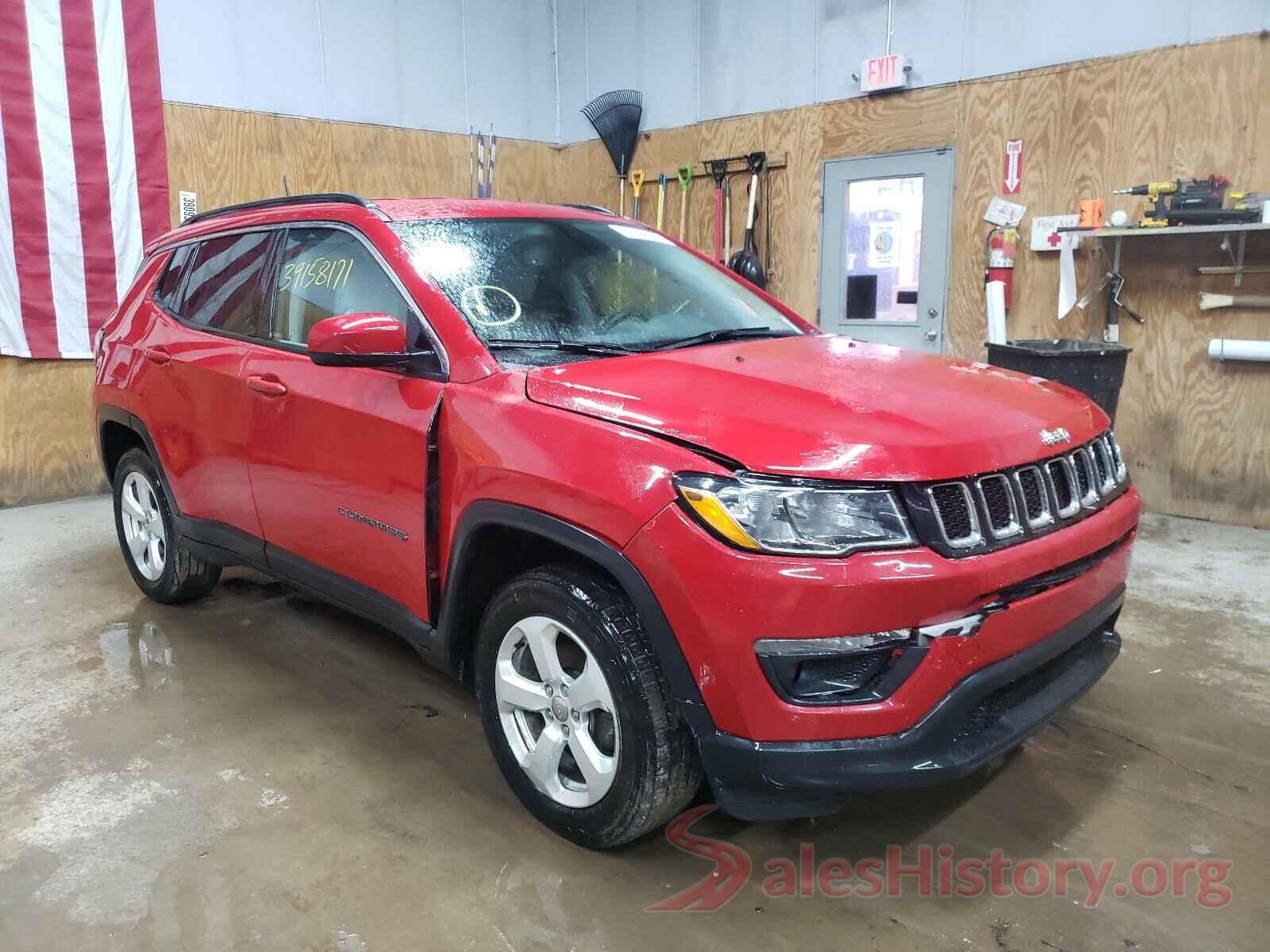 3C4NJDBB8JT455725 2018 JEEP COMPASS