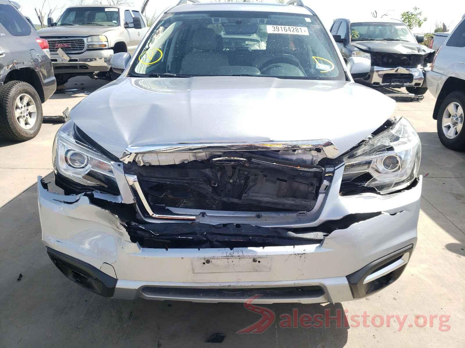 JF2SJARC1JH428981 2018 SUBARU FORESTER