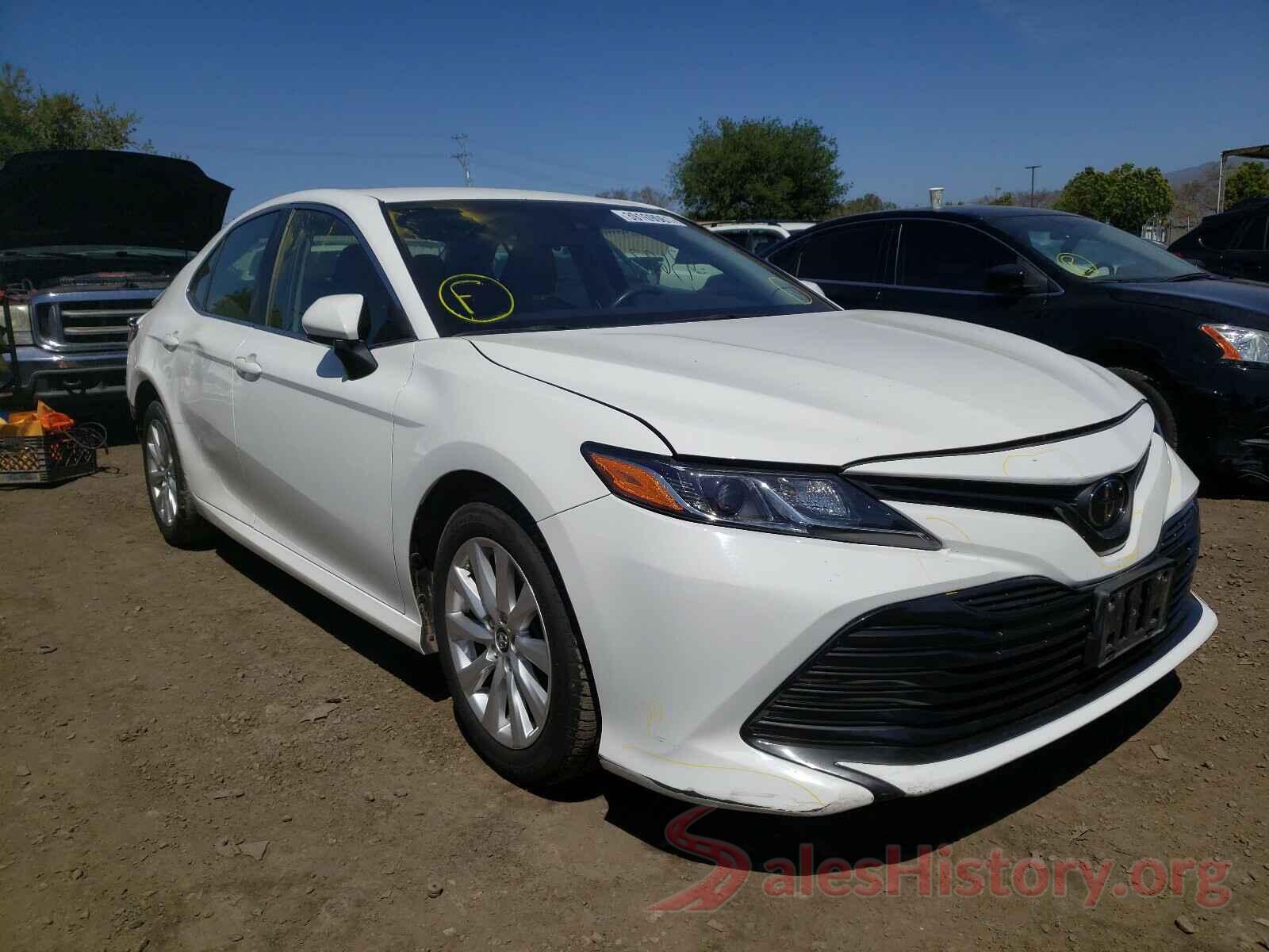 JTNB11HK1J3044697 2018 TOYOTA CAMRY