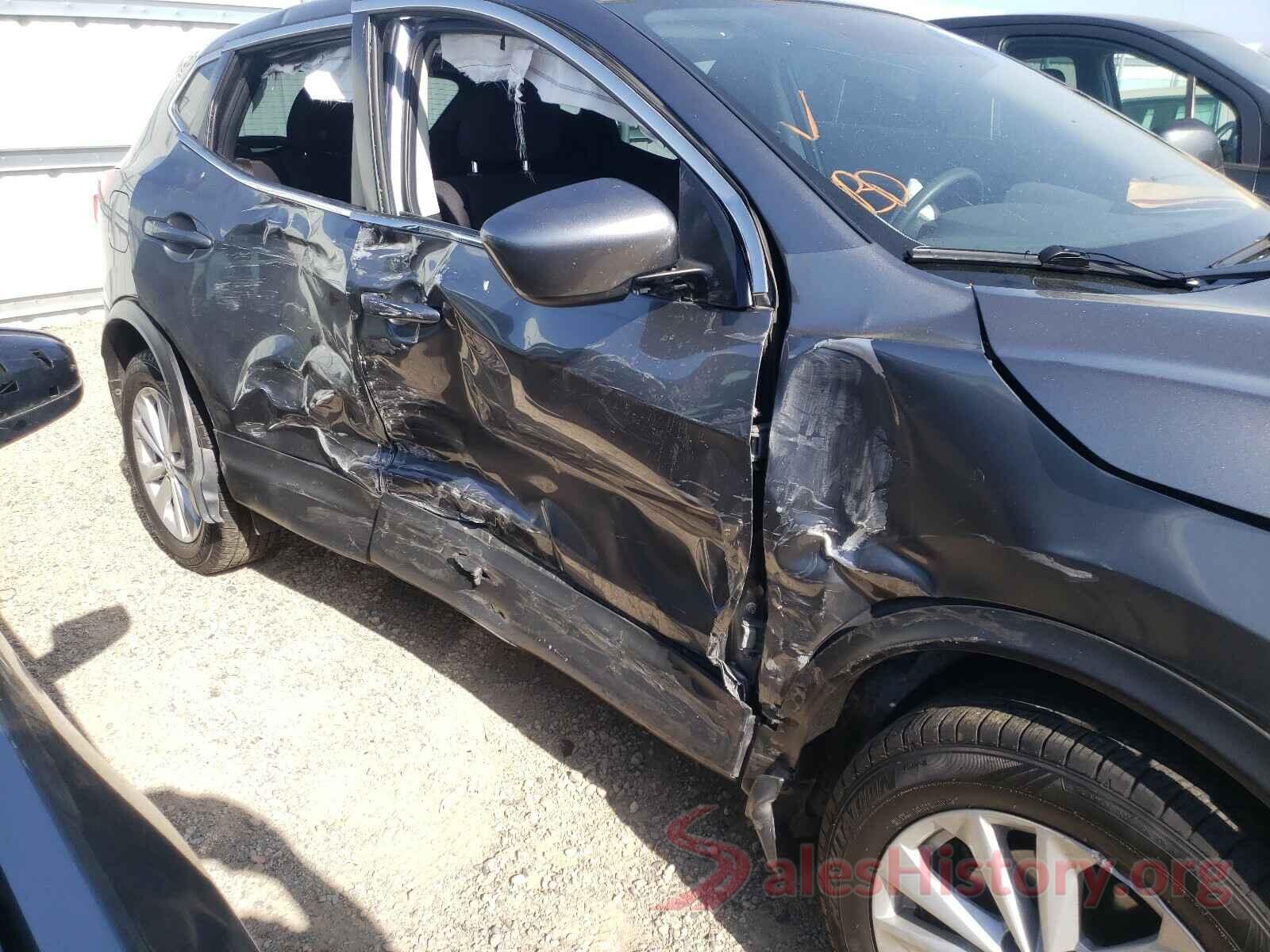 JN1BJ1CRXHW127842 2017 NISSAN ROGUE