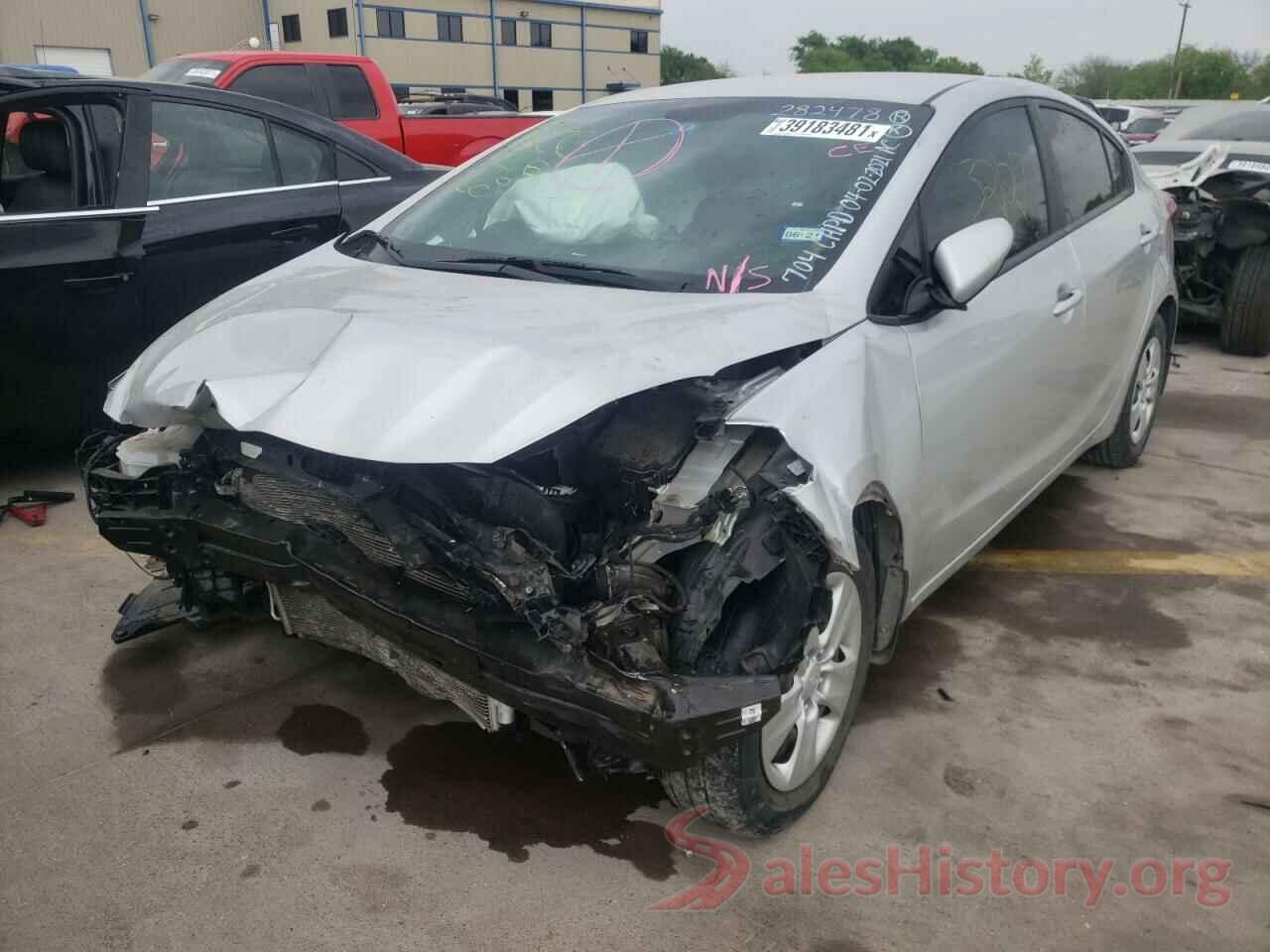 3KPFK4A75JE193259 2018 KIA FORTE