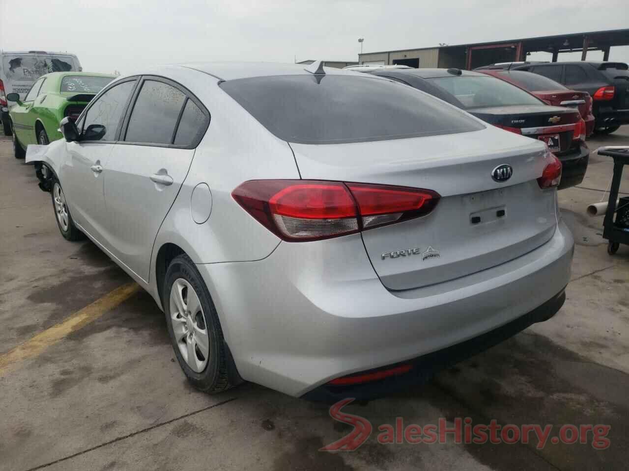 3KPFK4A75JE193259 2018 KIA FORTE