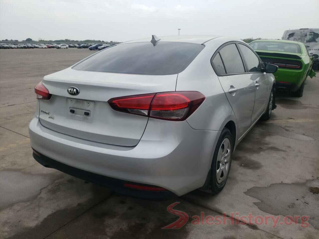 3KPFK4A75JE193259 2018 KIA FORTE