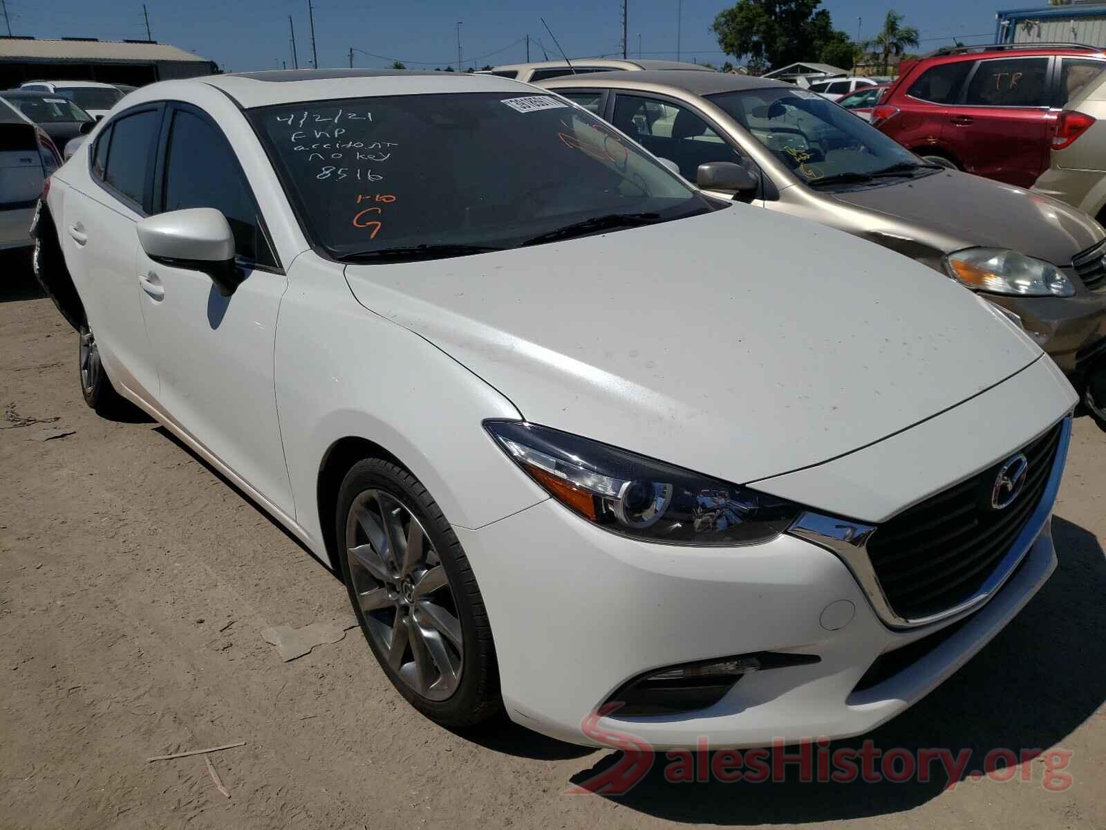 3MZBN1V33JM248516 2018 MAZDA 3